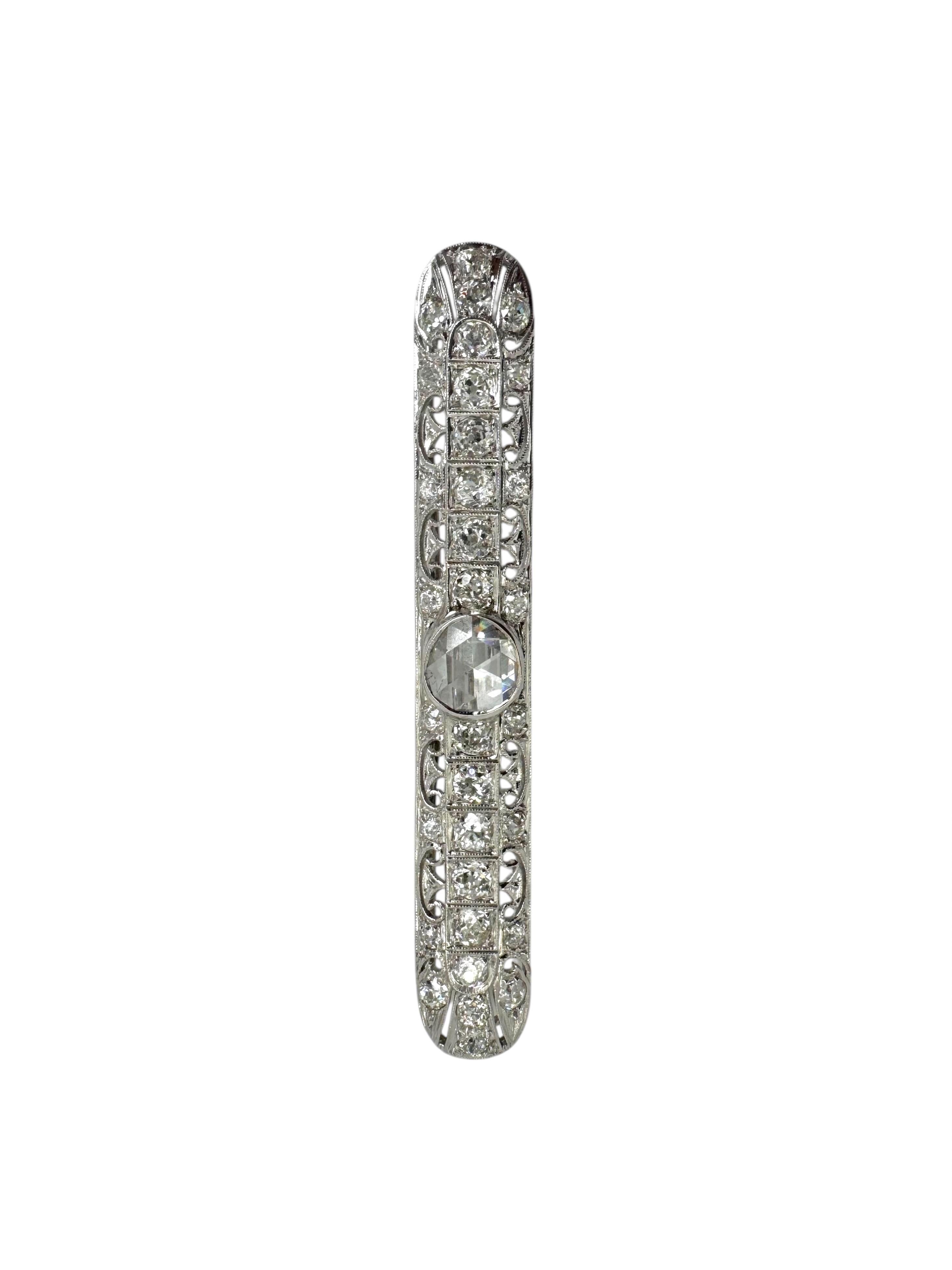 Art Deco Platinum Brooch with Old Mine and Rose-Cut Diamonds For Sale 1