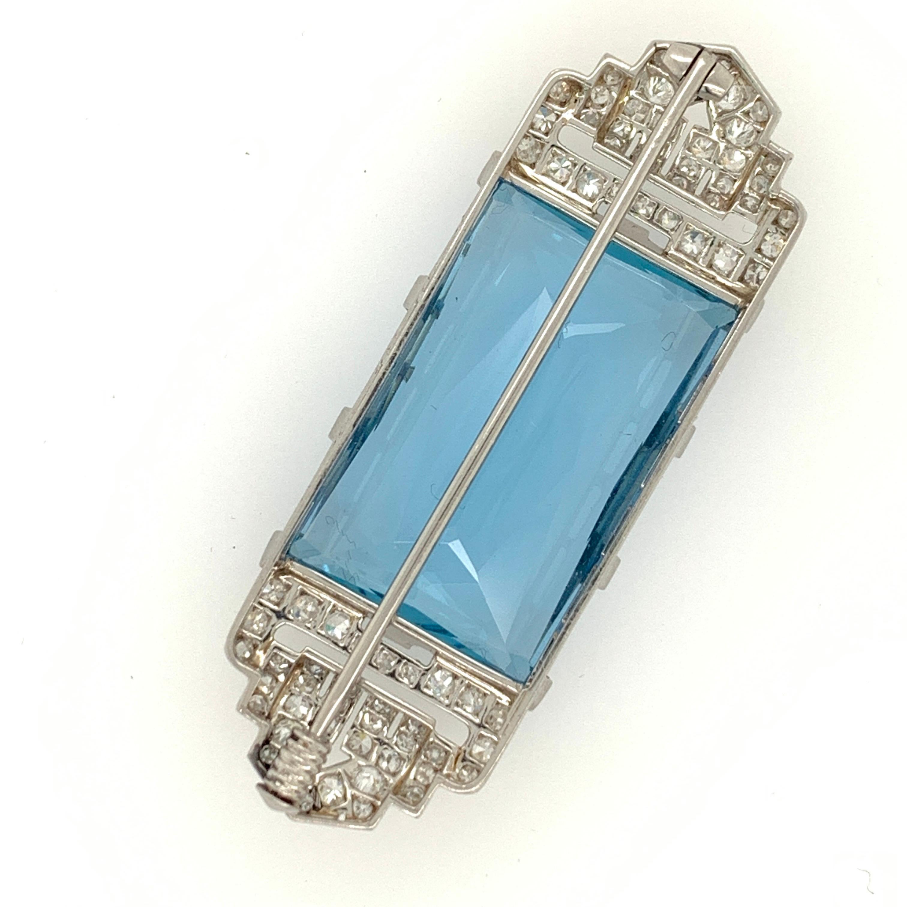 Art Deco Platinum Brooch Original J.H. Werner Natural GIA Aquamarine and Diamond In Good Condition In Los Angeles, CA