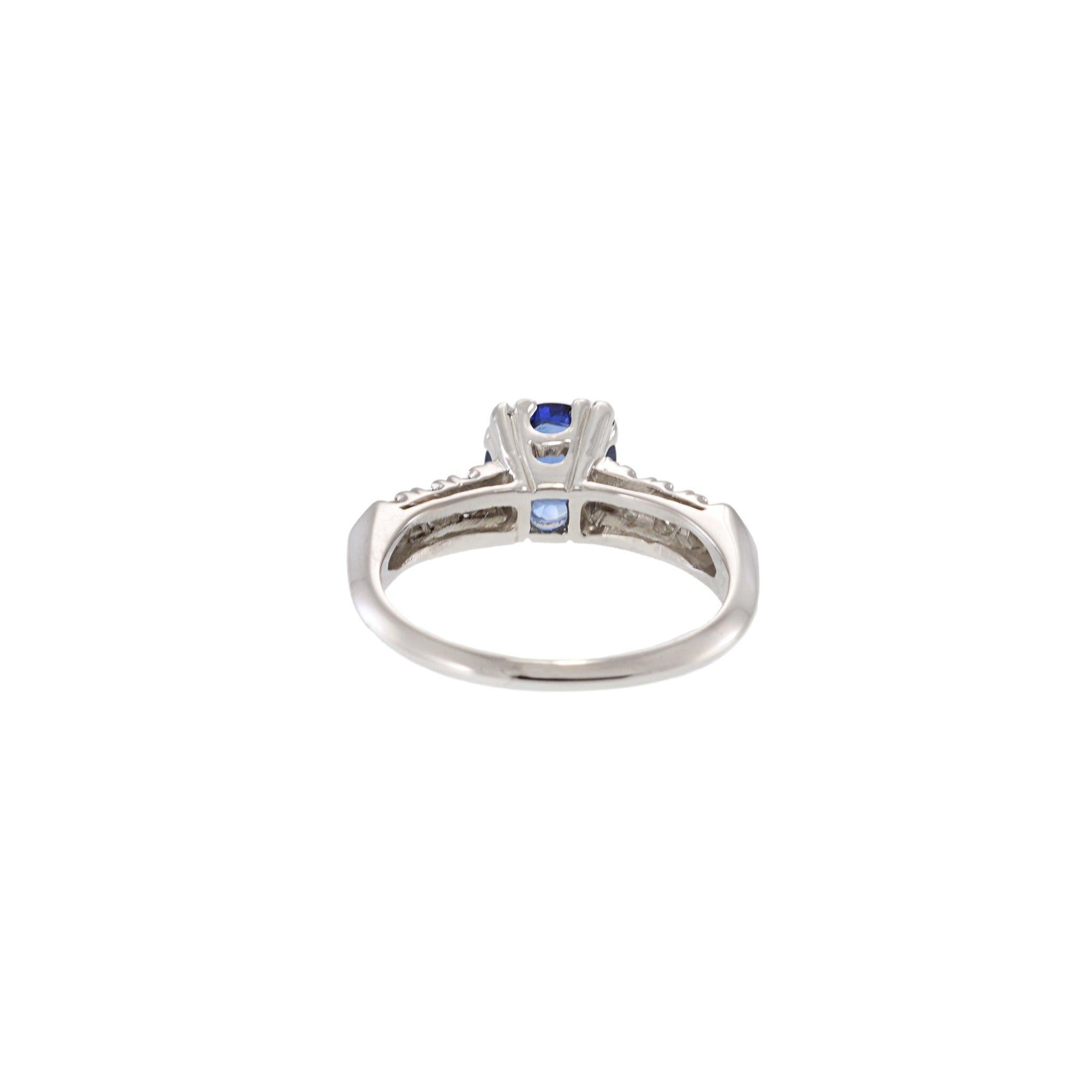 Art Deco Platin Ceylon Saphir und Diamant Ring im Zustand „Gut“ im Angebot in New York, NY