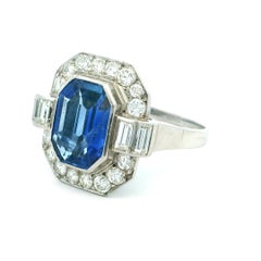 Art Deco Platinum Ceylon Sapphire and Diamond Ring with GIA Certified 2.50 Carat