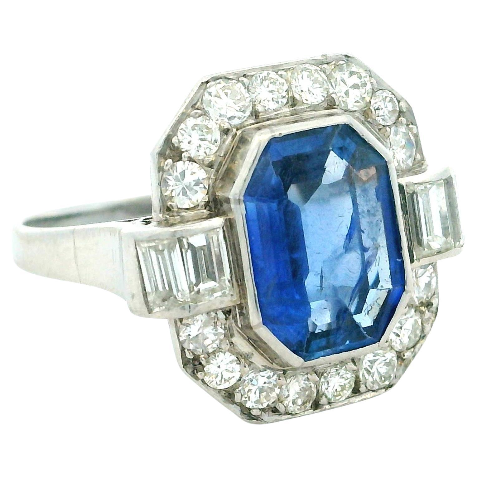 Art Deco Platinum Ceylon Sapphire and Diamond Ring with GIA Certified 2.50 Carat