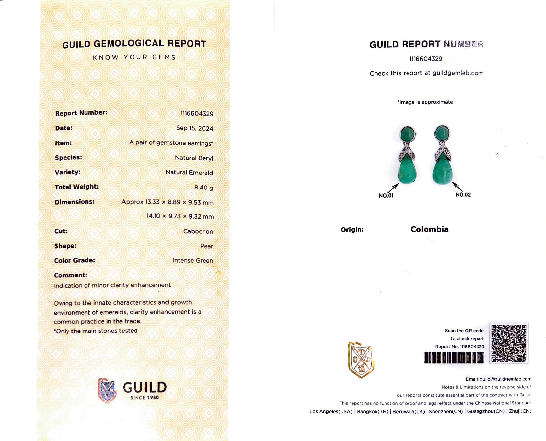 Art déco Boucles d'oreilles art déco en platine et émeraude de Colombie en vente