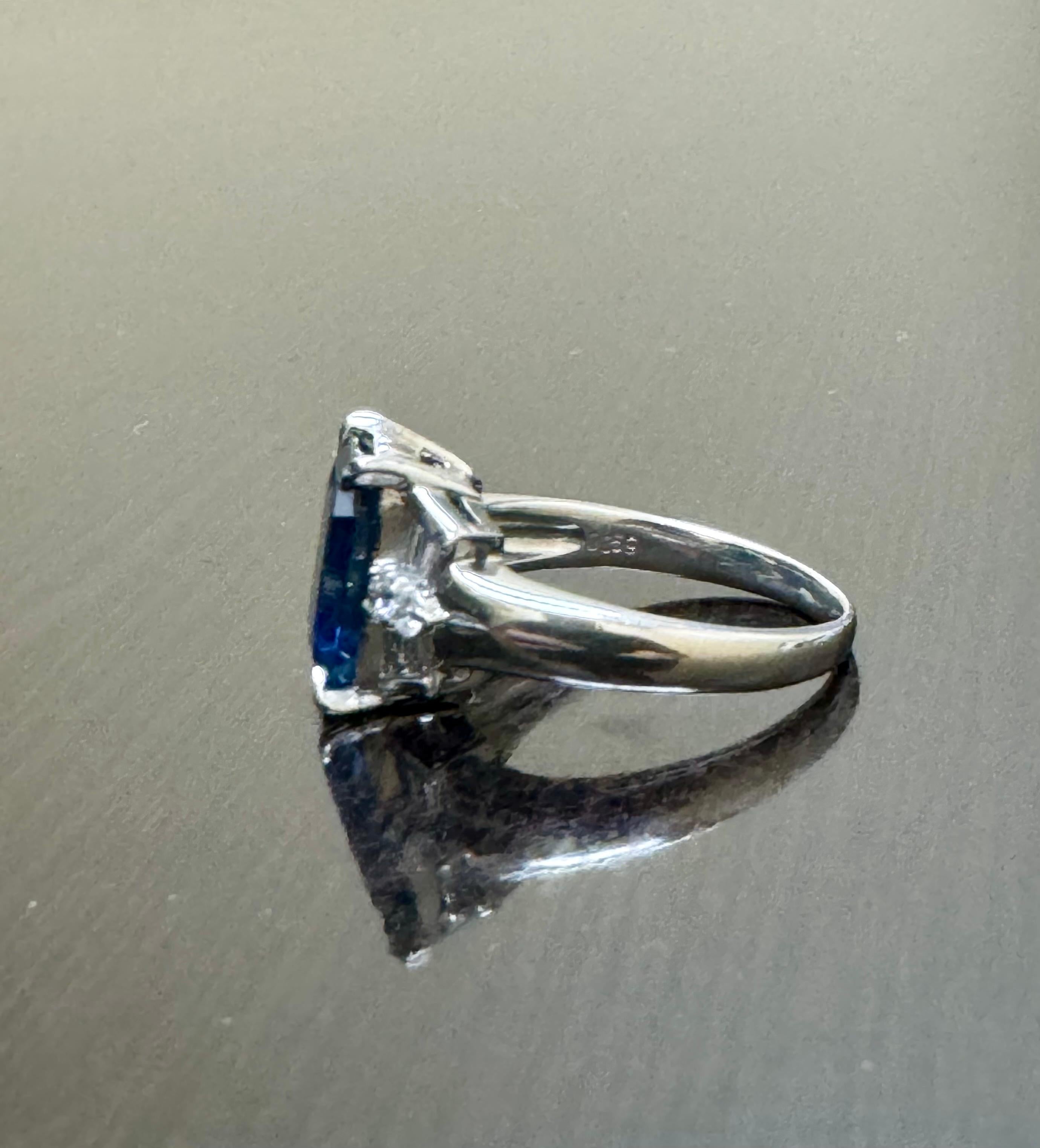 Art Deco Platinum Diamond 4.26 Carat Emerald Cut Blue Sapphire Engagement Ring For Sale 3