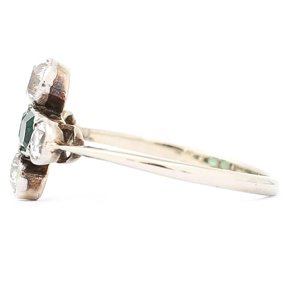 Art Deco Platinum Diamond and Emerald 6-Stone Antique Engagement Ring circa 1920 In Good Condition In Lancashire, Oldham