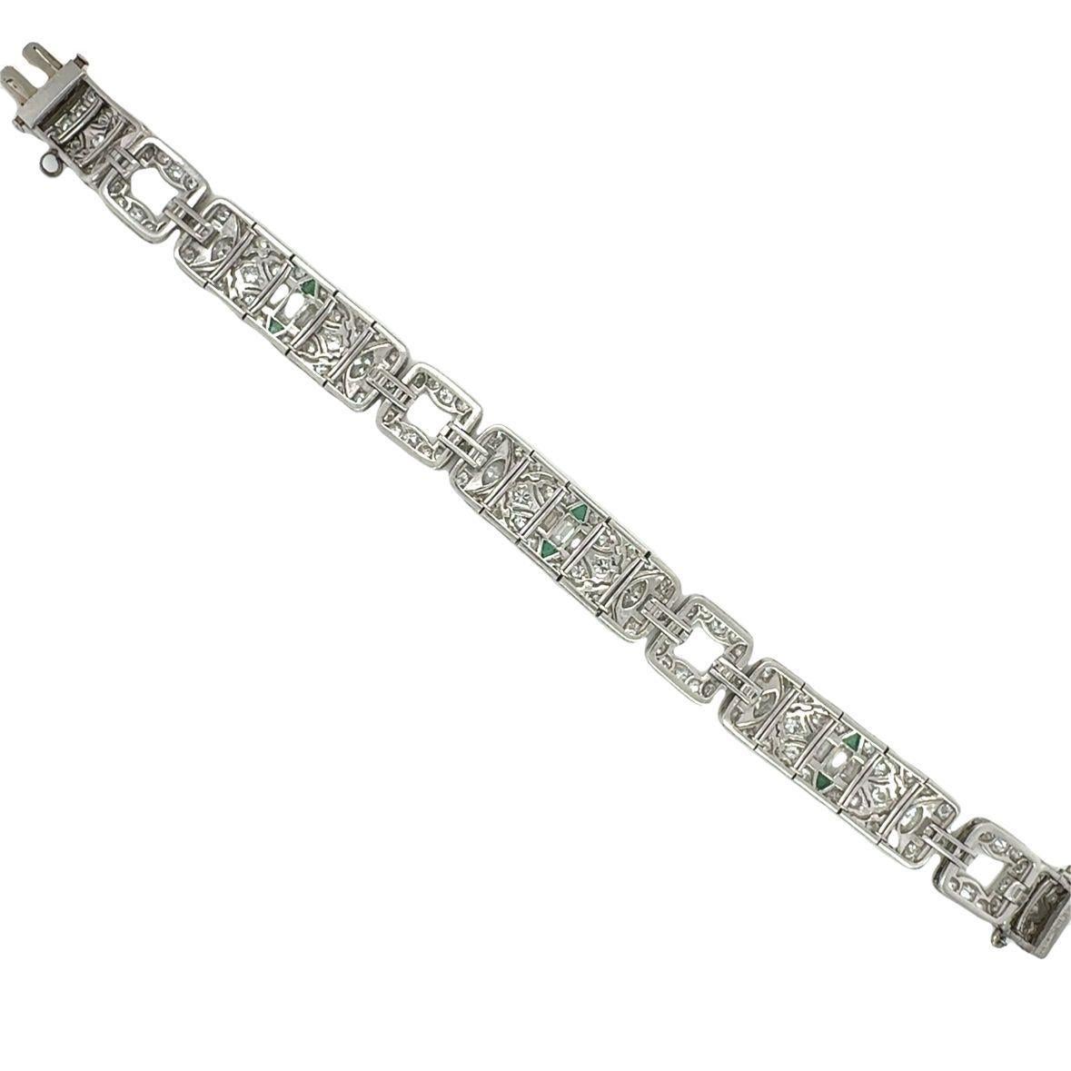 Pulsera Art Déco de Platino, Diamantes y Esmeraldas Art Decó en venta