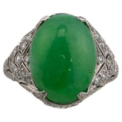 Anello Art Déco in platino con diamante e giada cabochon