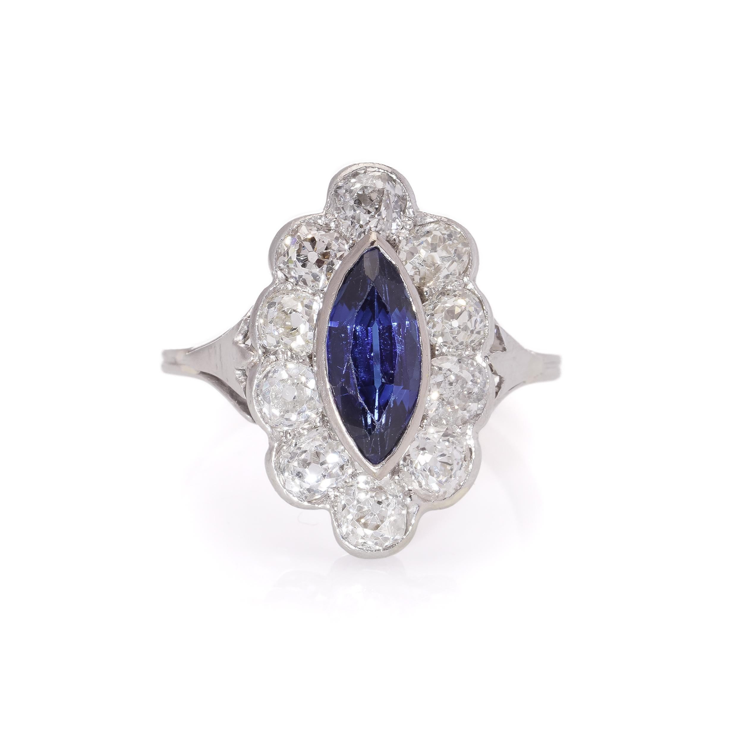 Art Deco Platinum Diamond and Natural Ceylon Sapphire cluster ring For Sale 2