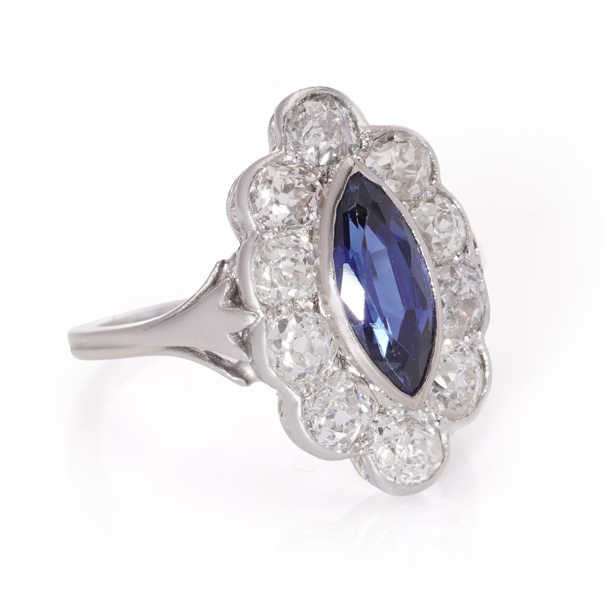 Art Deco Platinum Diamond and Natural Ceylon Sapphire cluster ring For Sale 3