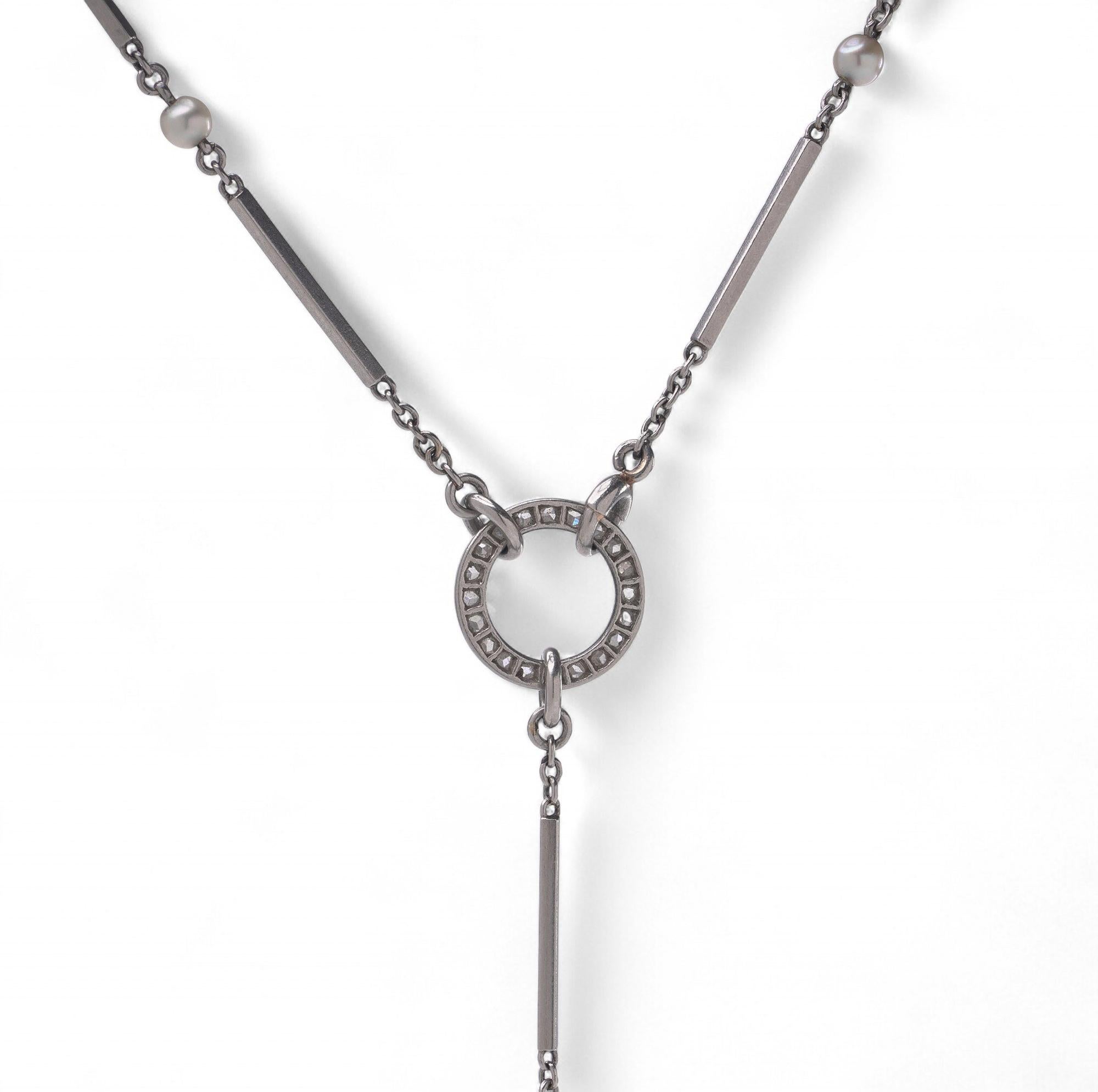 Collier-montre à pendentifs en diamants et perles en platine Art déco, années 1920 en vente 1