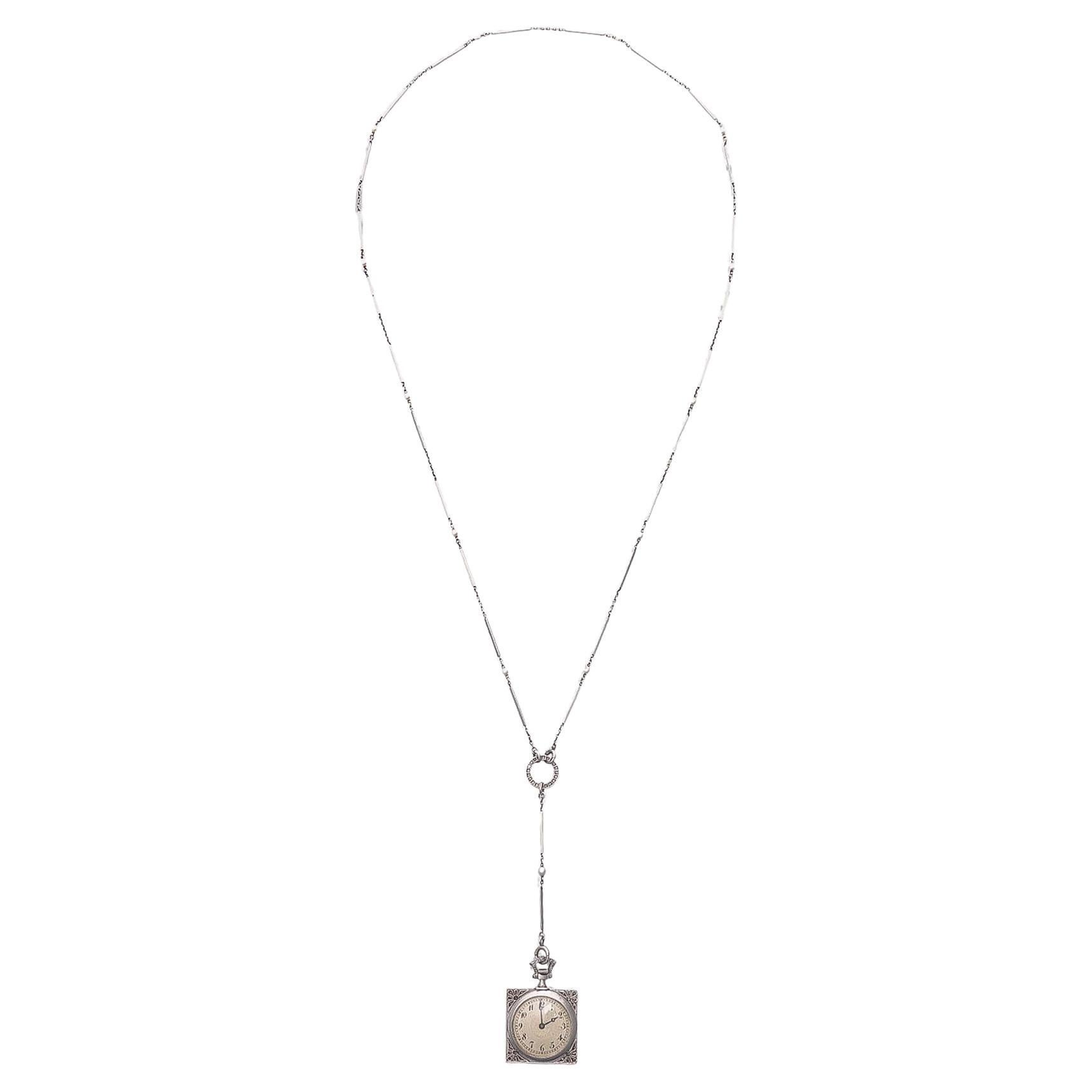 Collier-montre à pendentifs en diamants et perles en platine Art déco, années 1920 en vente