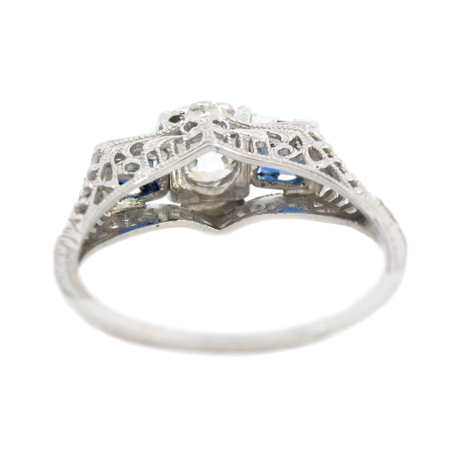 Art Deco Platinum Diamond and Sapphire Engagement Ring Bon état - En vente à Narberth, PA