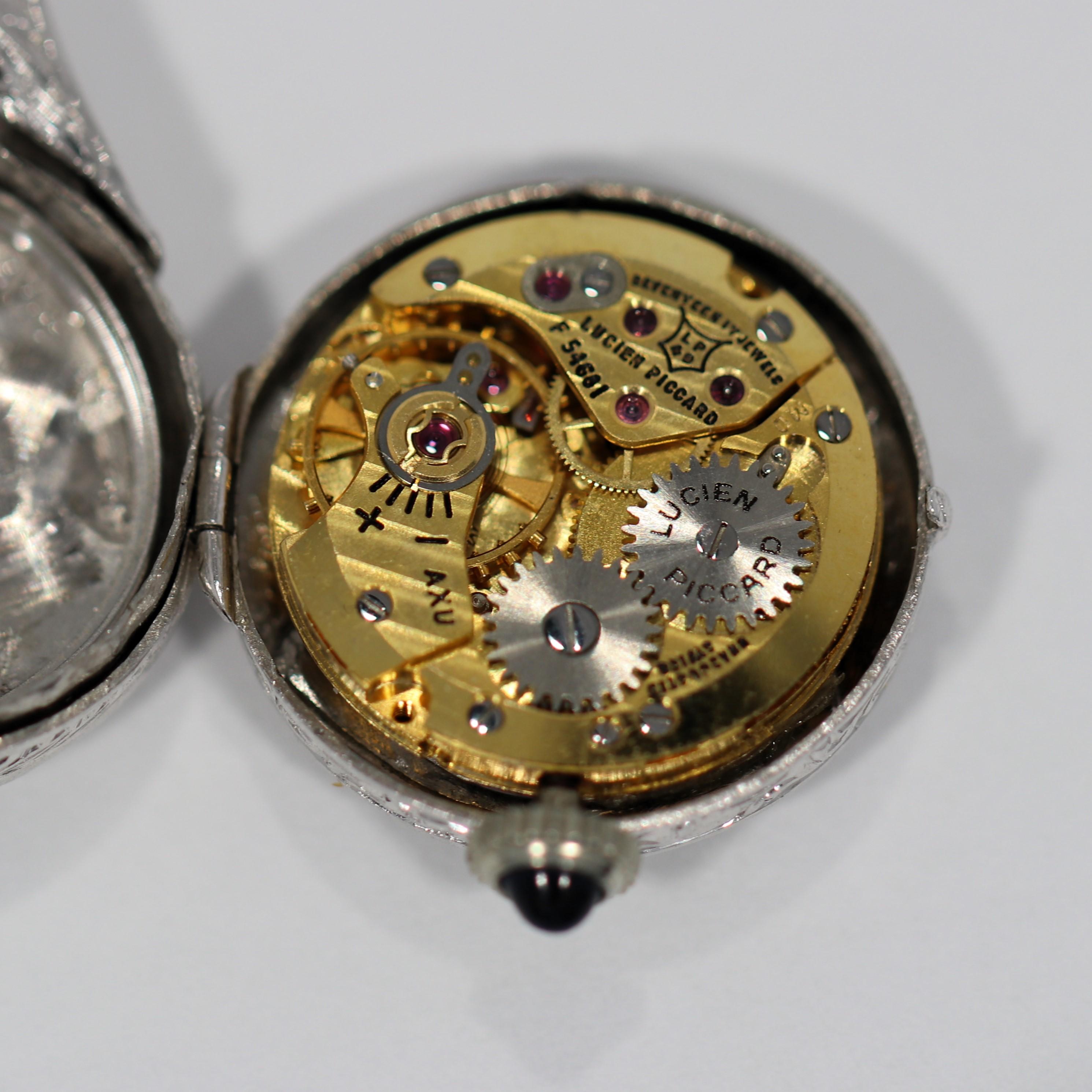 Lavalier-Anhänger-Uhr aus Platin, Diamant und Saphir im Art déco-Stil 5