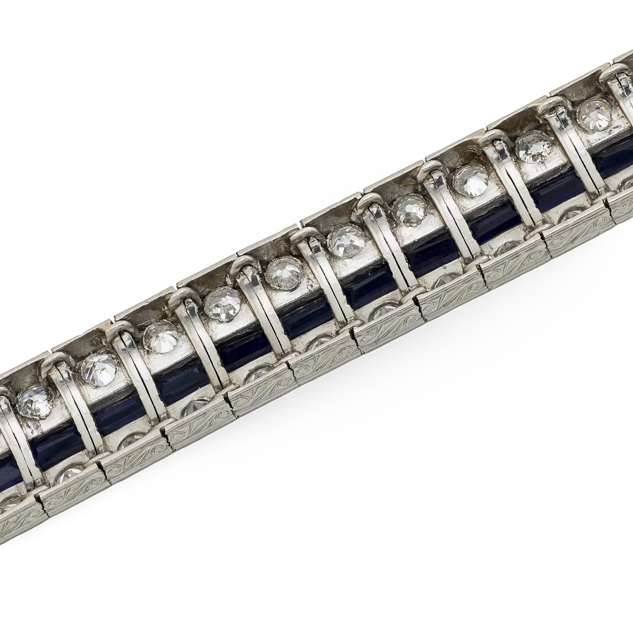 De las mujeres Pulsera Art Decó Línea de diamantes y zafiros en platino en venta