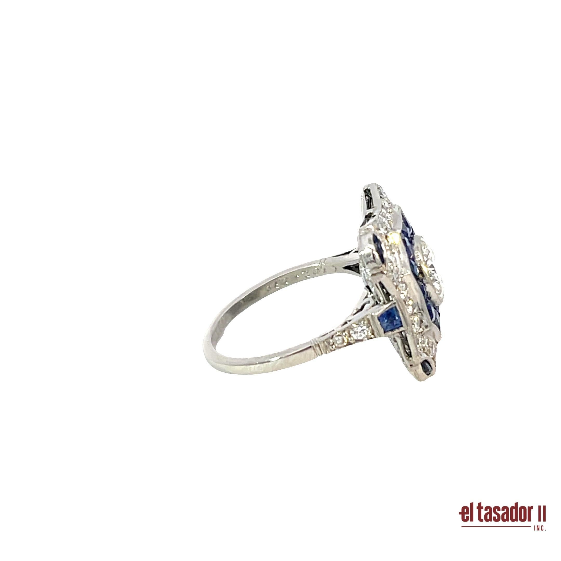 Taglio brillante Anello Art Déco in platino con diamanti e zaffiri in vendita