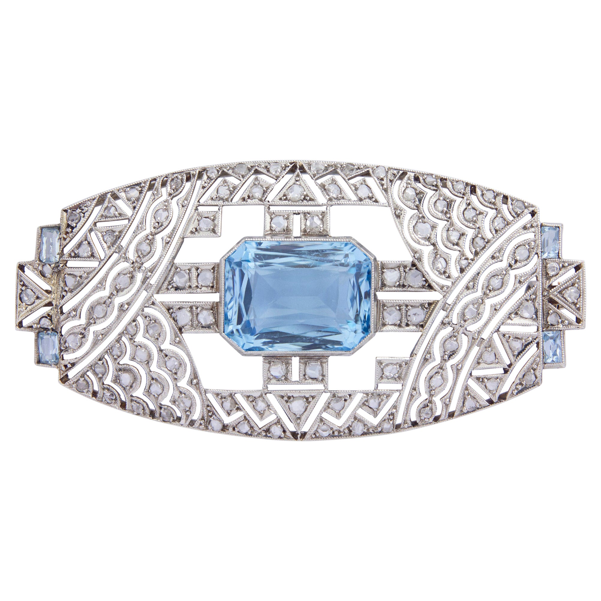 Spilla Art Deco in platino con diamanti e acquamarine