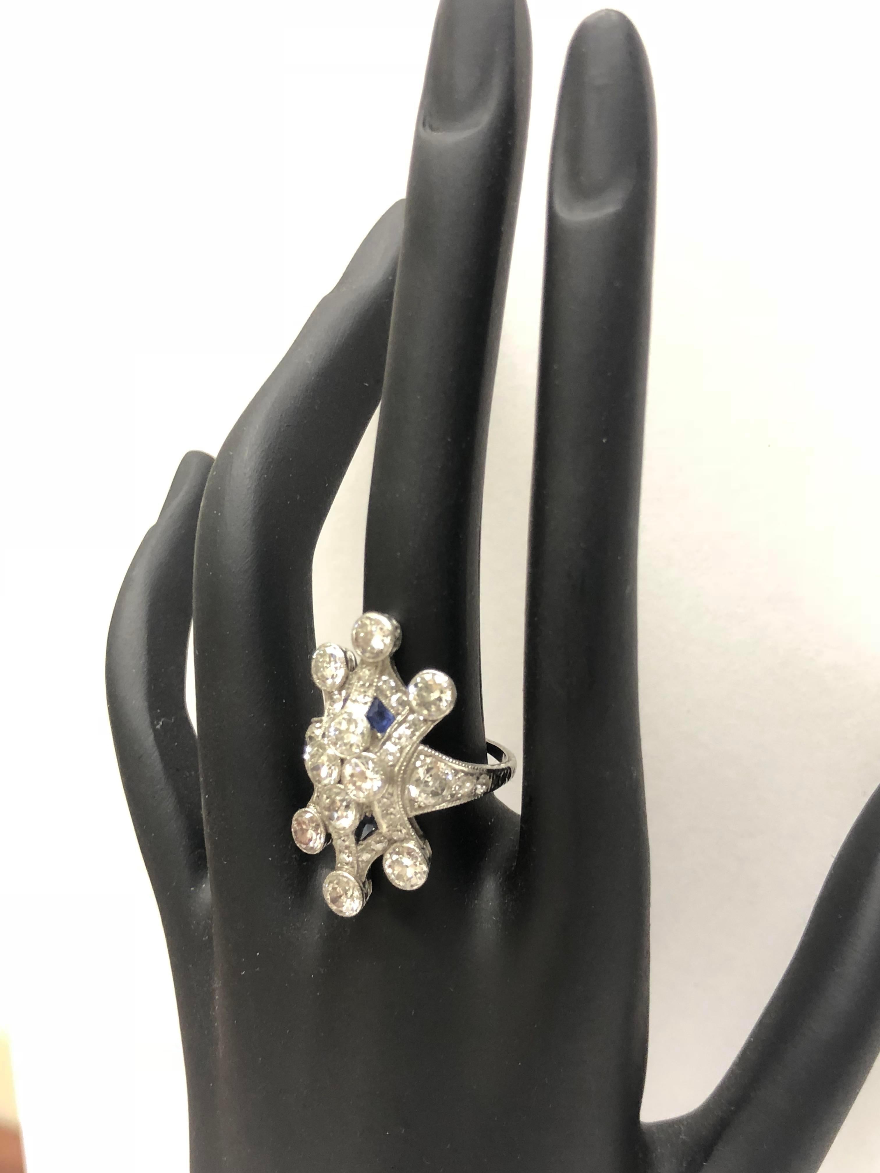 Platinum Art Deco Diamond Sapphire Cocktail Ring In Excellent Condition In New York, NY