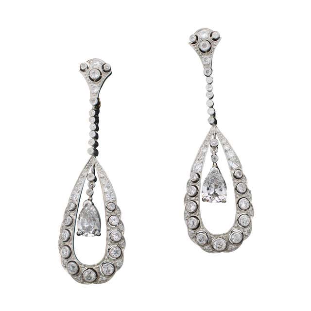 Art Deco Style Diamond Platinum Earrings For Sale at 1stDibs