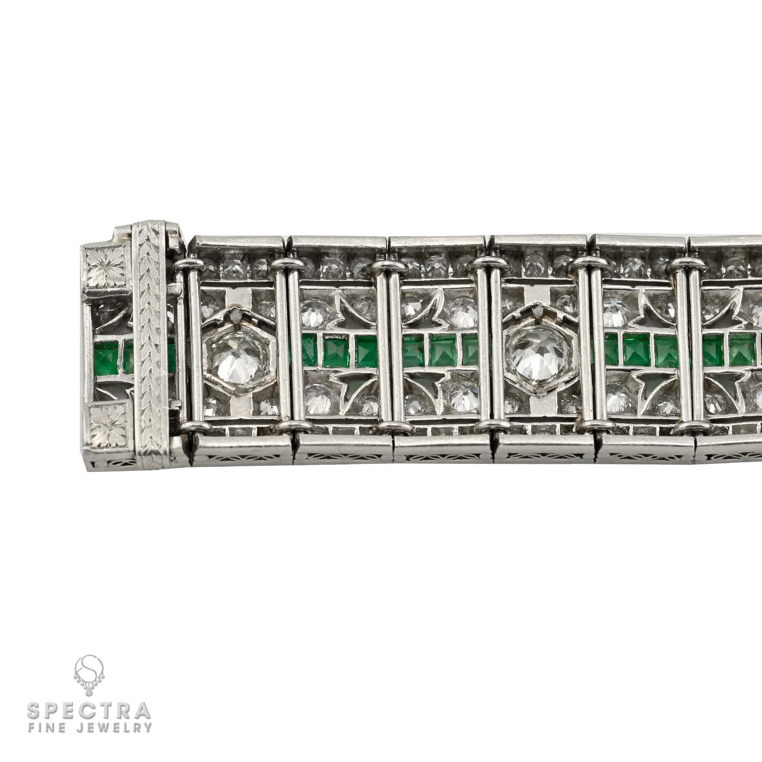 Pulsera Art Déco Platino Diamante Esmeralda en Bueno estado para la venta en New York, NY