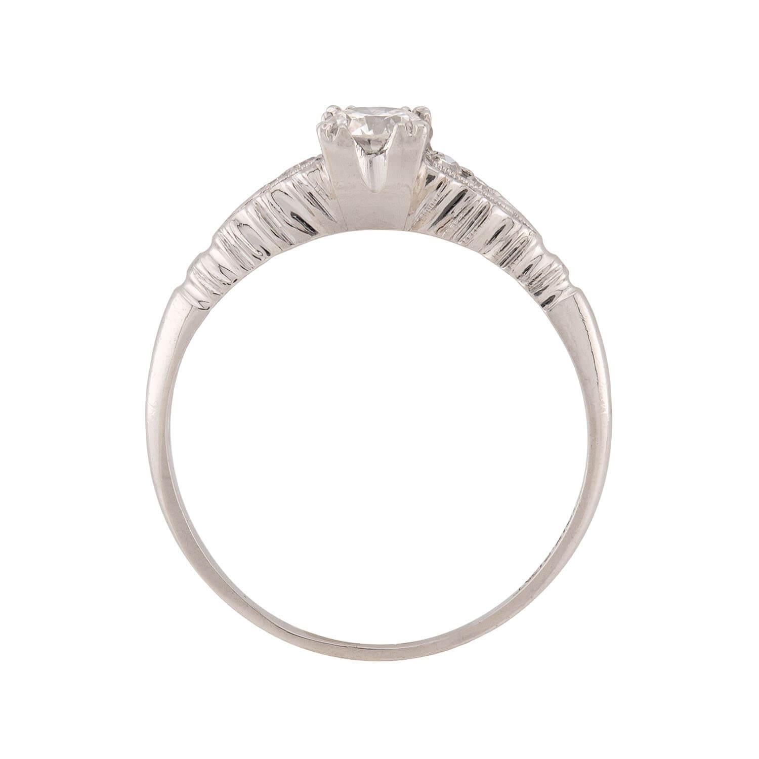 Bague de fiançailles Art déco en platine avec diamant .35ct Bon état - En vente à Narberth, PA