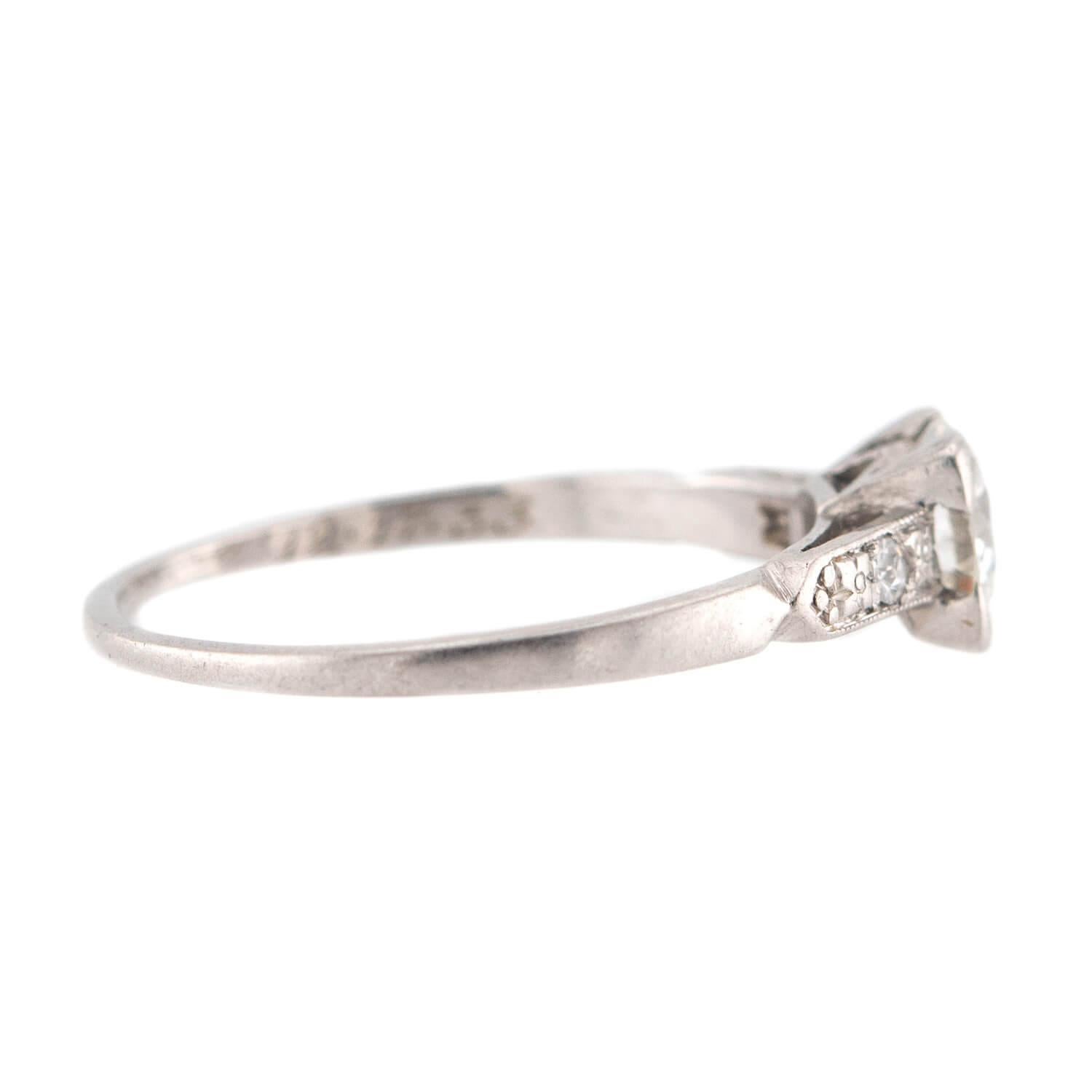 Taille vieille Europe Bague de fiançailles Art déco en platine avec diamant .40ct en vente