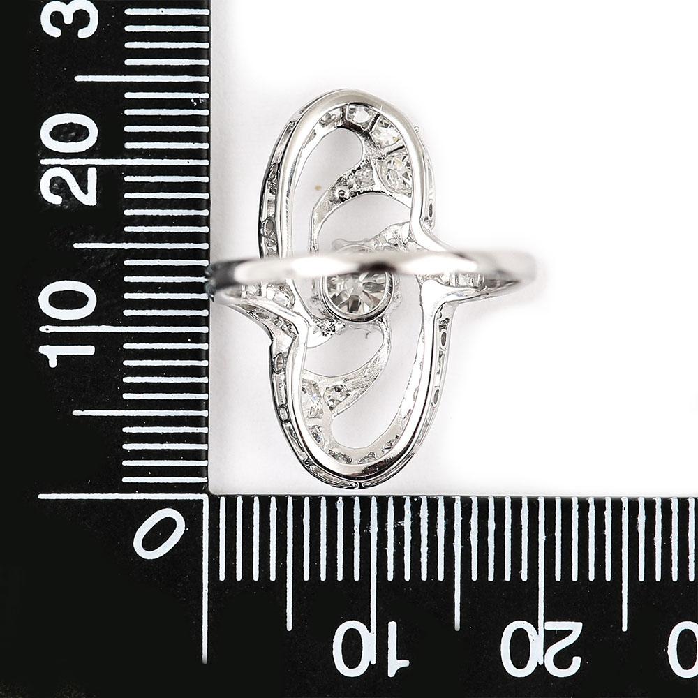 Art Deco Platinum Diamond Engagement Ring circa 1925 6