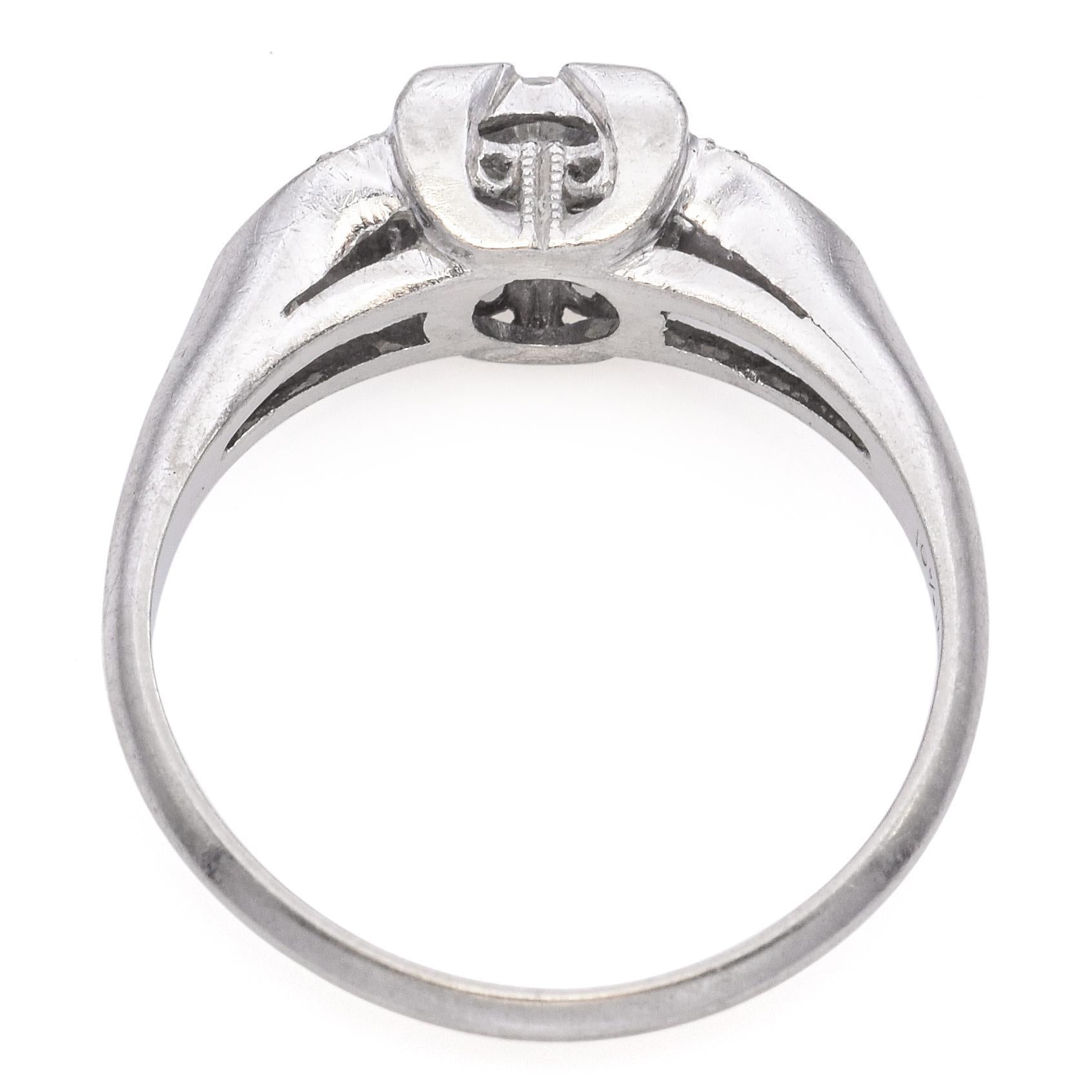 De las mujeres Anillo de compromiso de diamantes Art Déco en platino en venta