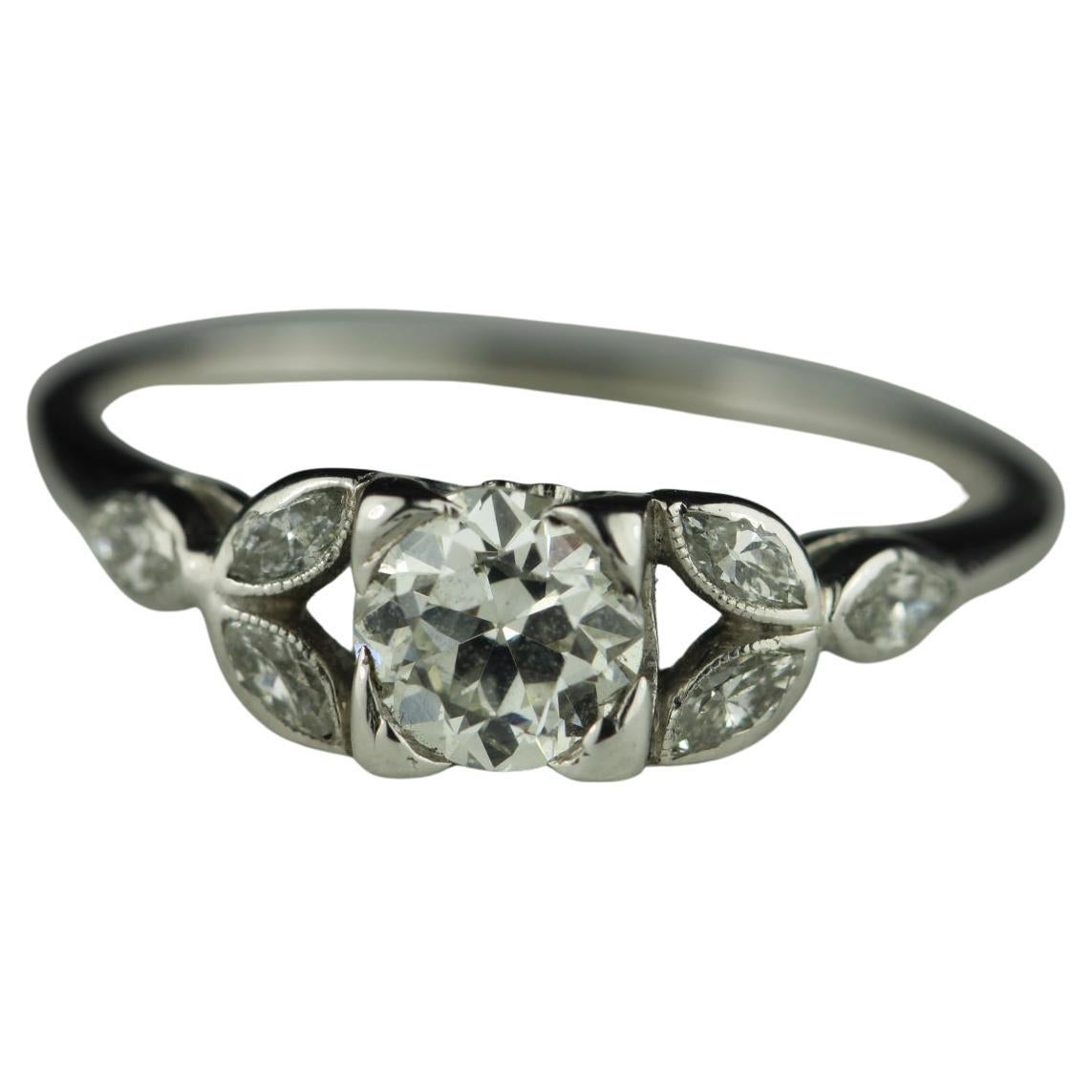 Platin-Diamant-Verlobungsring im Art déco-Stil