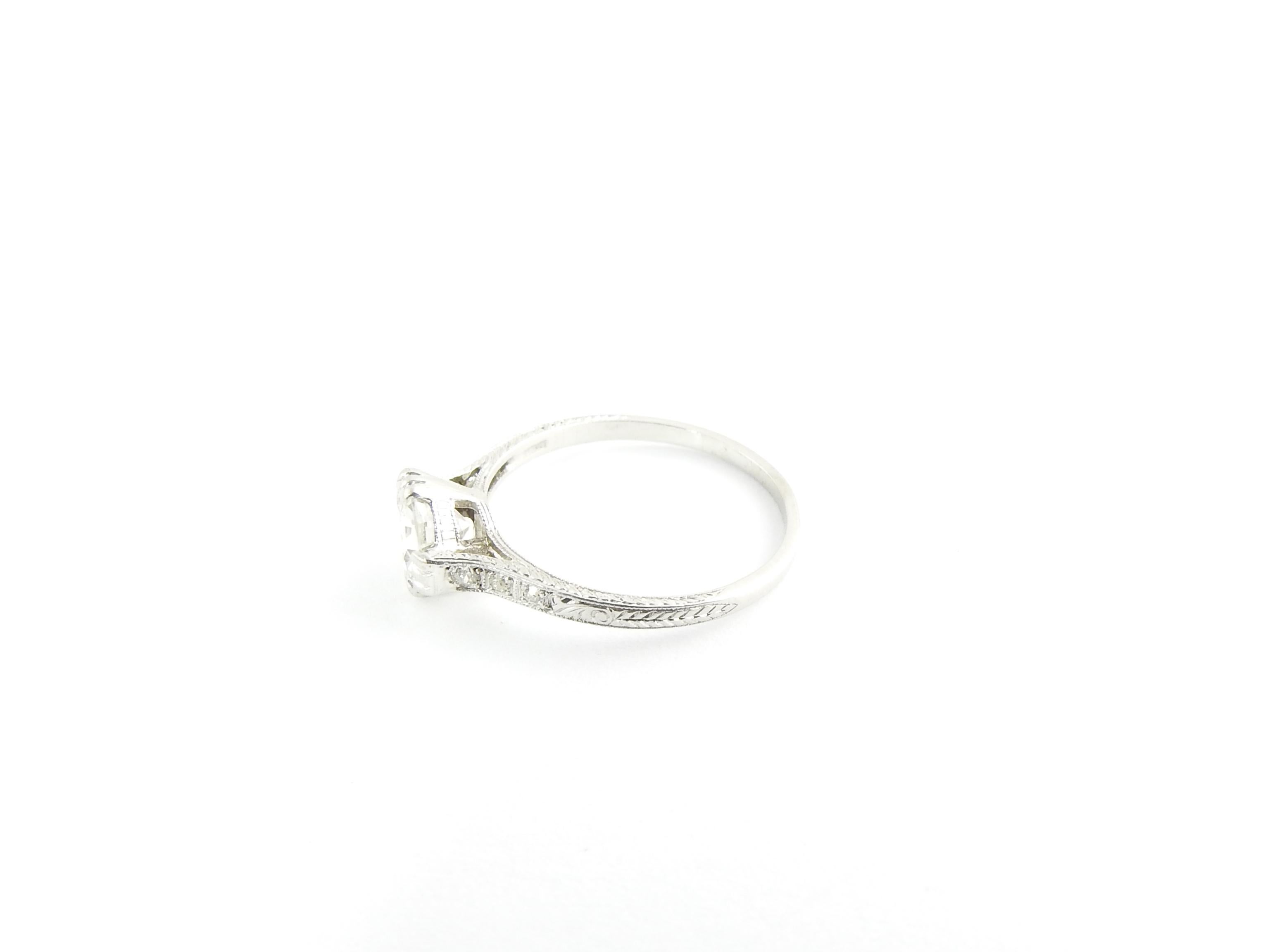 Round Cut Art Deco Platinum Diamond Engagement Ring