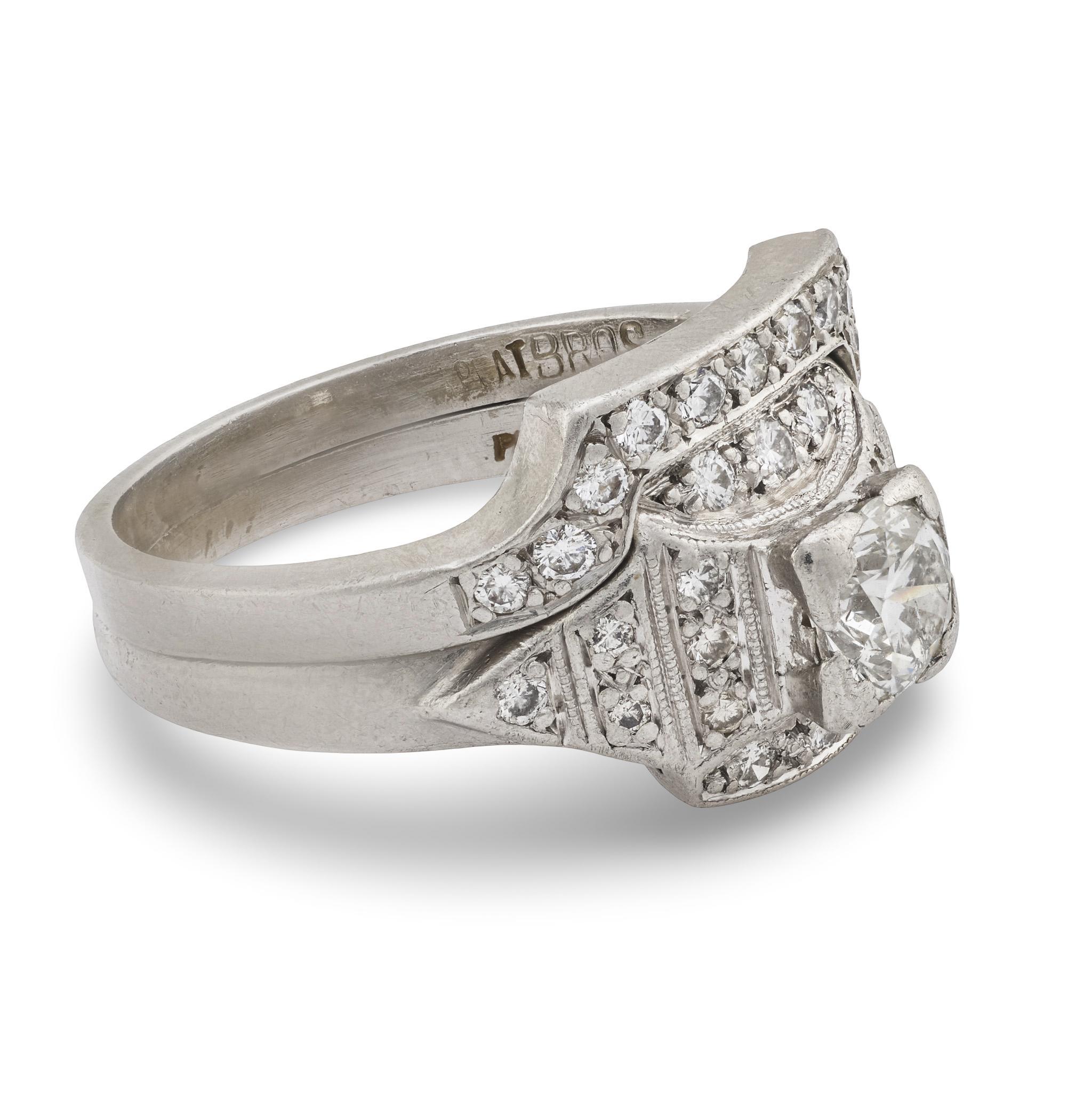 Anillo de Compromiso y Alianza de Platino Art Decó .50ct Corte europeo antiguo en venta