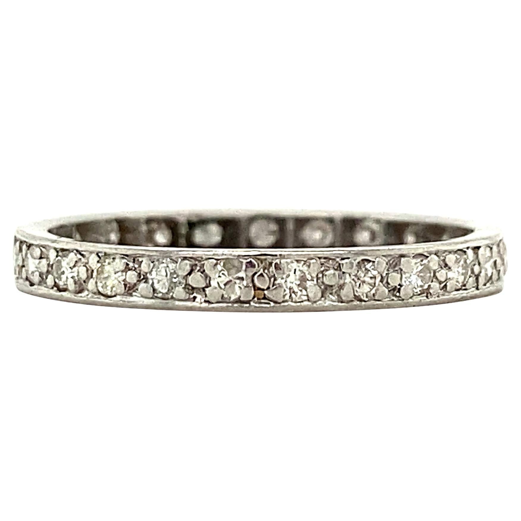 Anillo Art Decó de Platino con Diamantes, Peso Total 0,375 Quilates Talla 7,25