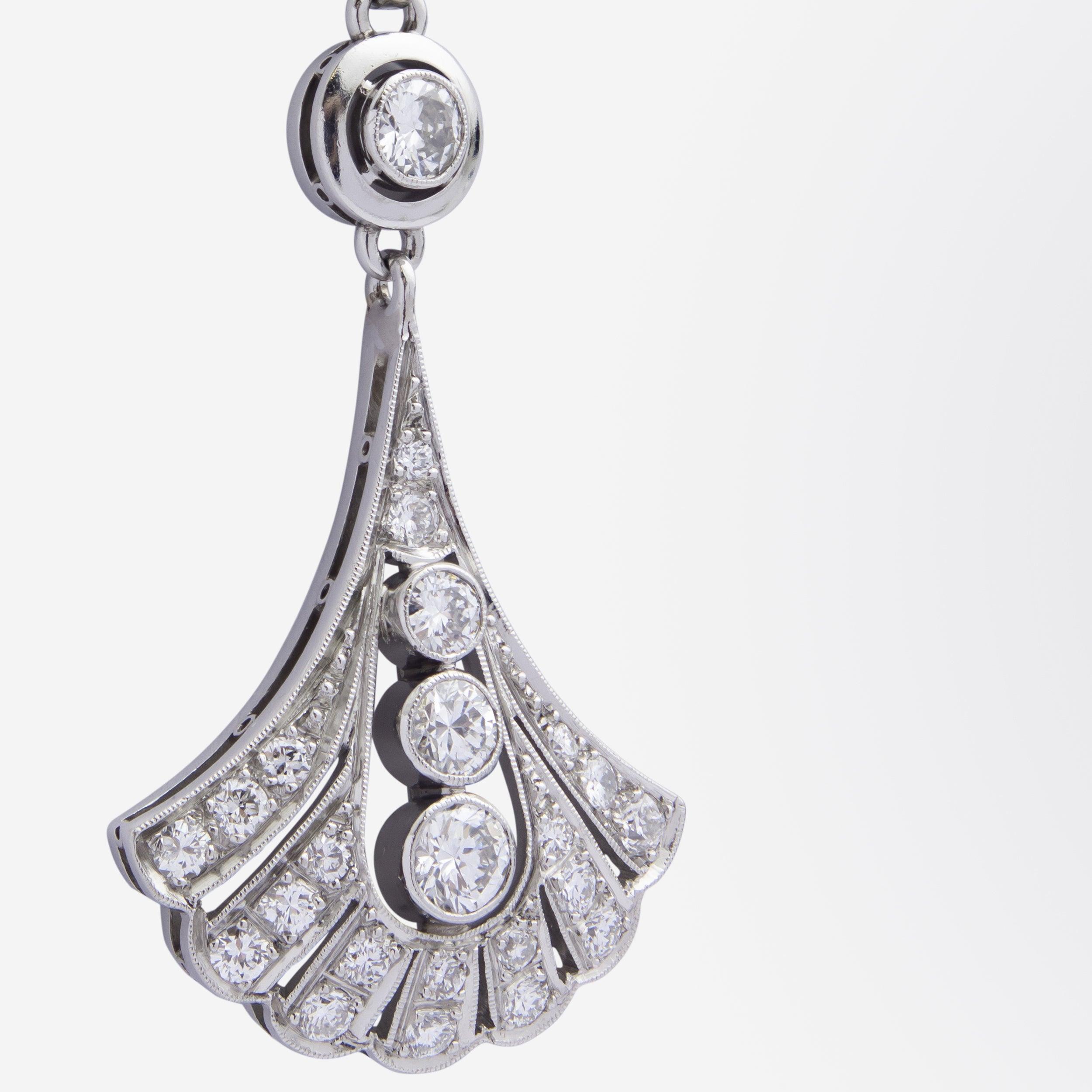 Art Déco Collana a ventaglio Art Deco in platino e diamanti in vendita