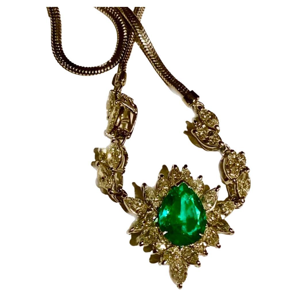 Art Deco Platinum Diamond GIA Certified Pear Shape F1 Colombian Emerald Necklace