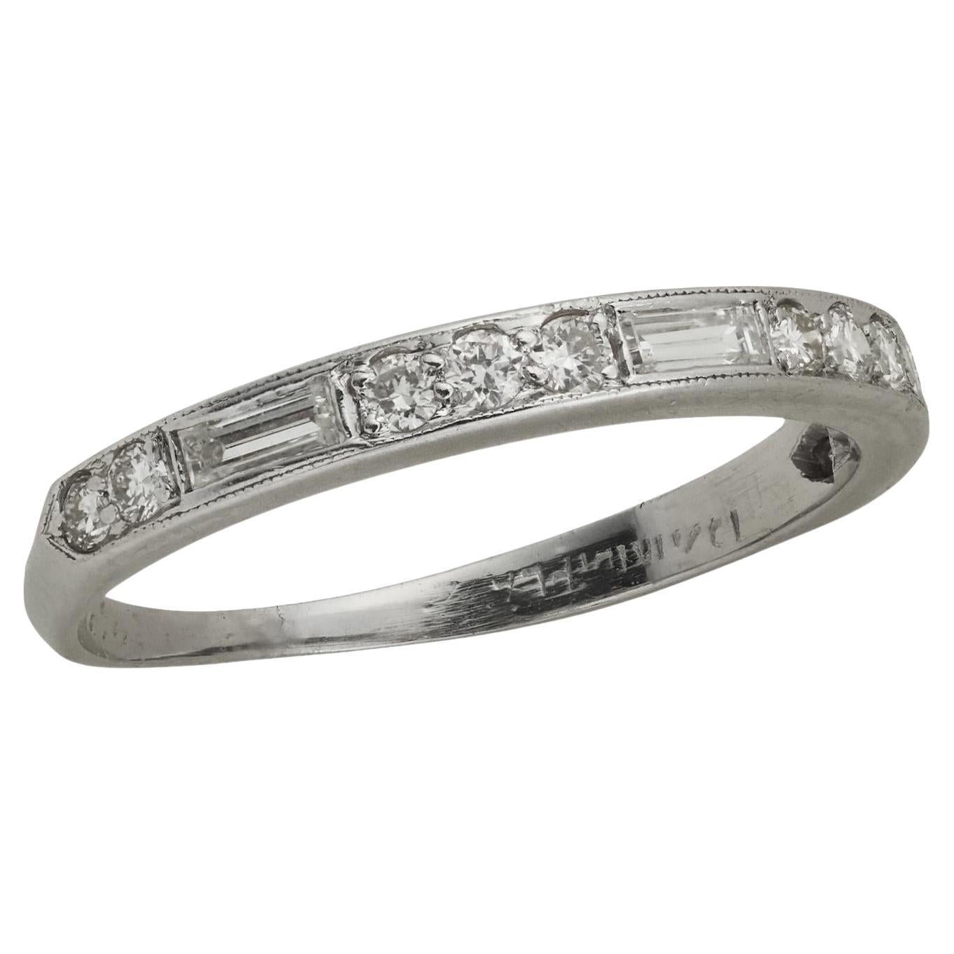 Mezza fascia in platino Art Deco con diamante