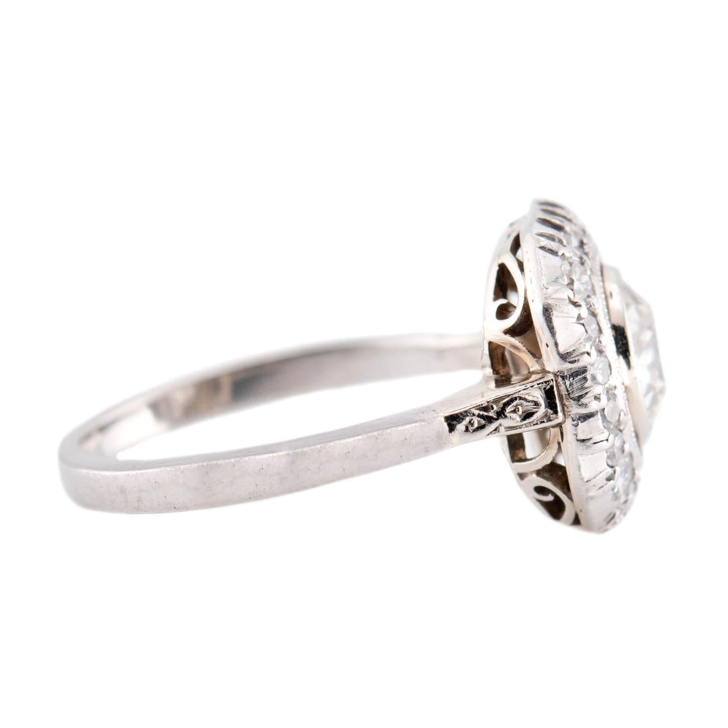 Art Déco Anello di fidanzamento aureolato in platino Art Deco 1,40ct in vendita