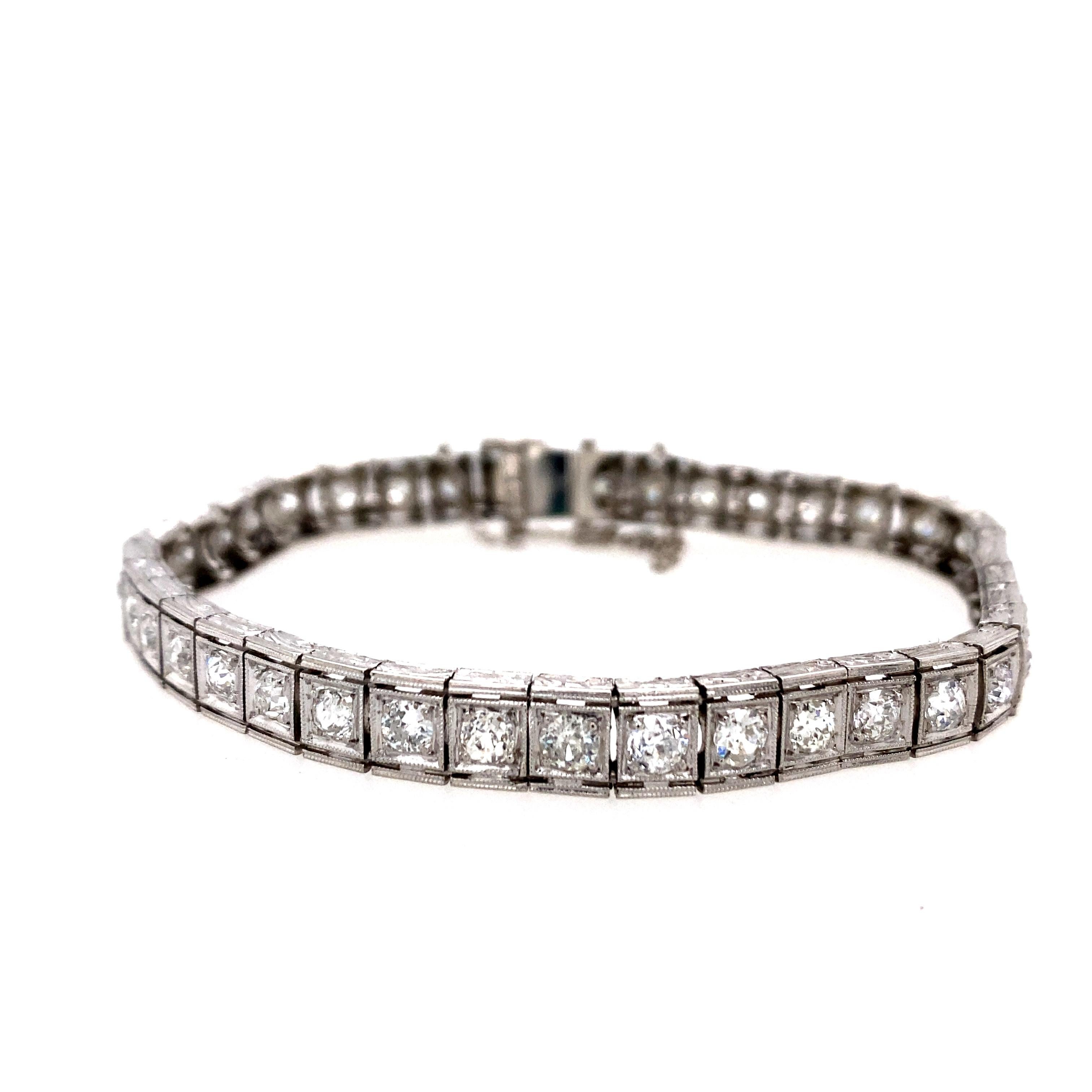 Art Deco Platinum Diamond Line Bracelet In Good Condition In Towson, MD