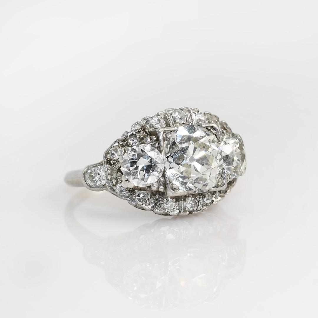 Art Deco Platin-Diamantring, 3,00tdw, Art déco im Zustand „Hervorragend“ in Laguna Beach, CA