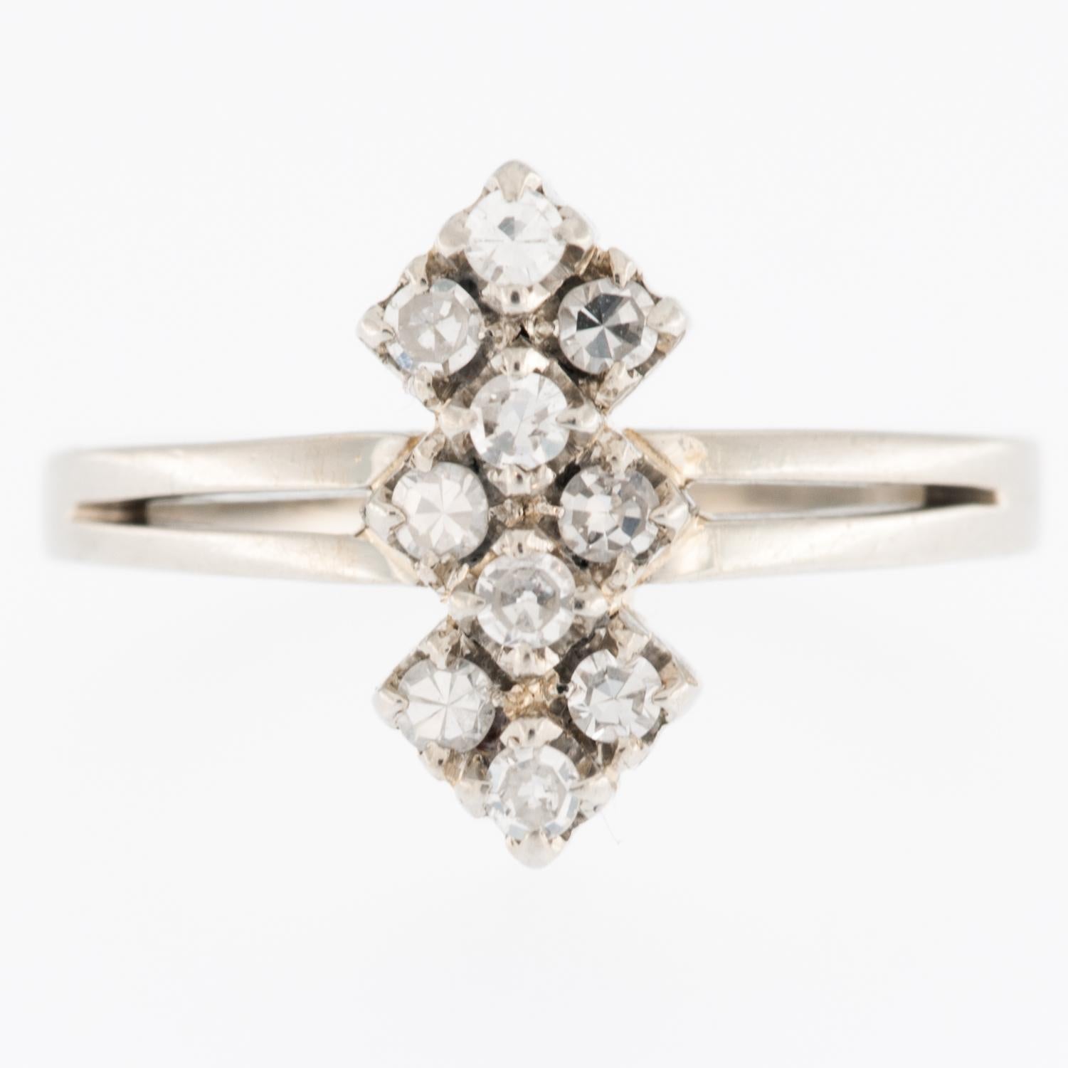 Art Deco Platinum Diamond Ring In Good Condition For Sale In Esch sur Alzette, Esch-sur-Alzette