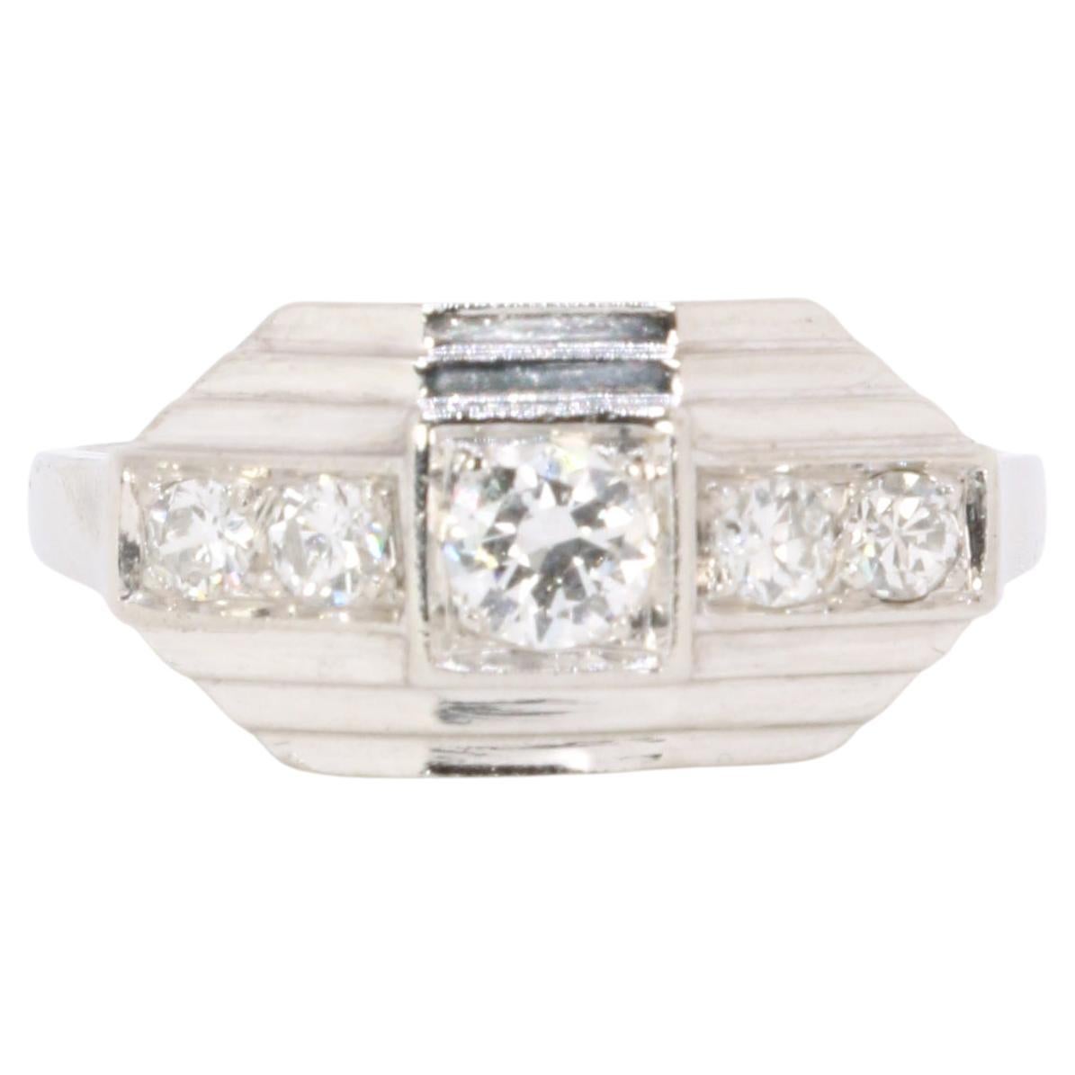 Anello Art Deco con diamante in platino in vendita