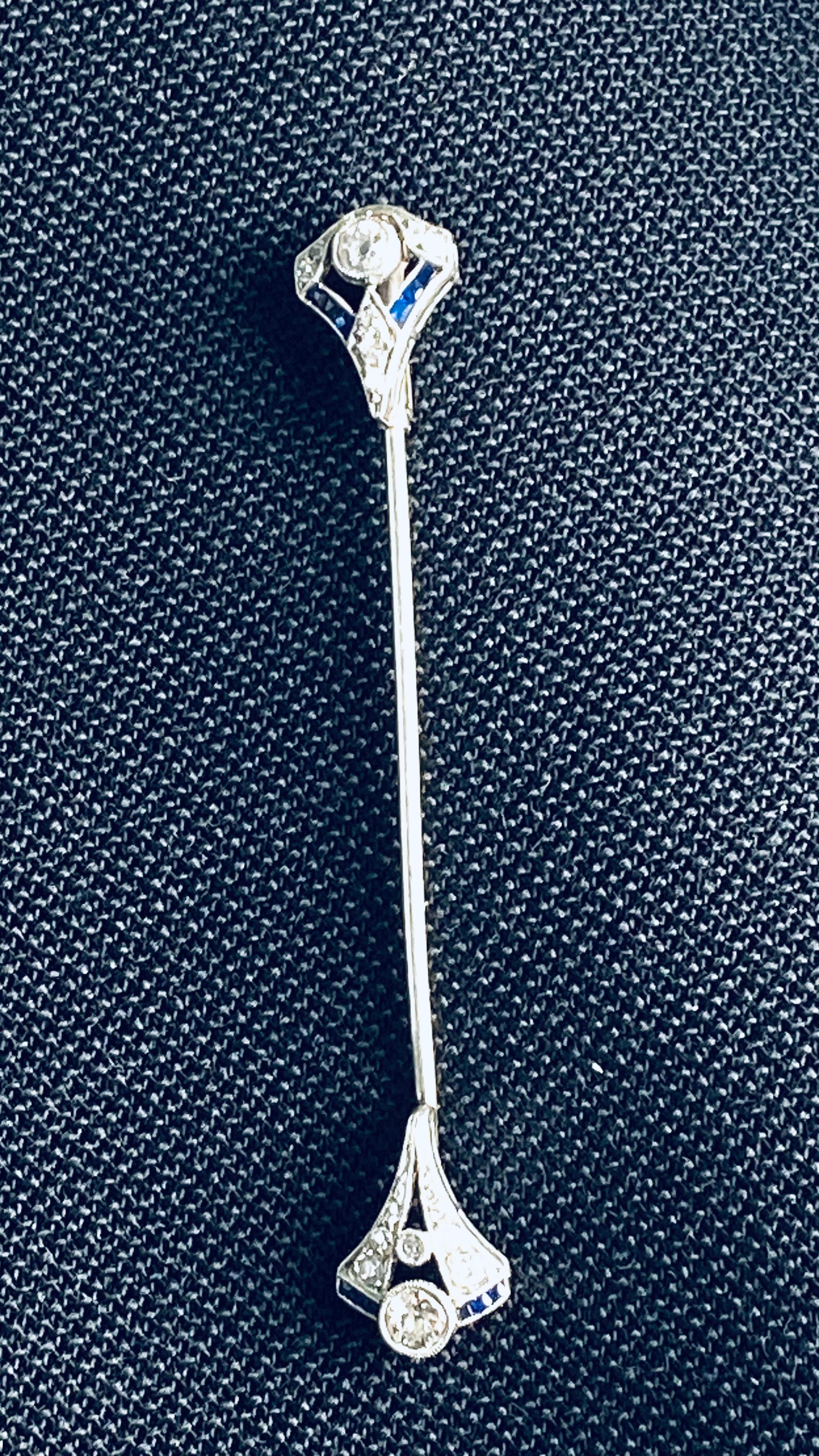 Art Deco Platinum Diamond & Sapphire Pin (Early 20th Century) 2