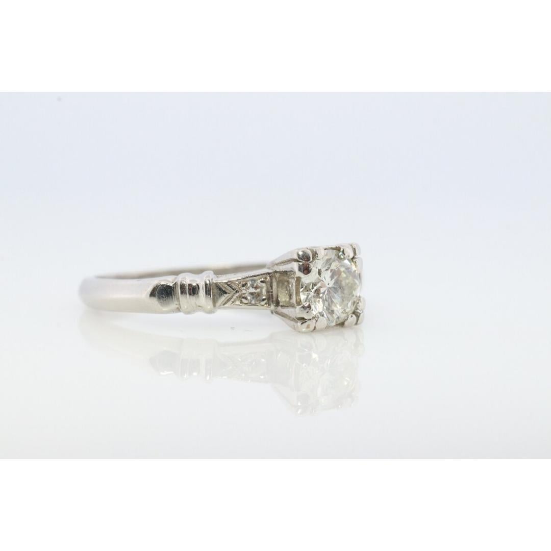 Art Deco PLATINUM Diamond Solitaire Ring. Platinum diamond Square setting For Sale 2