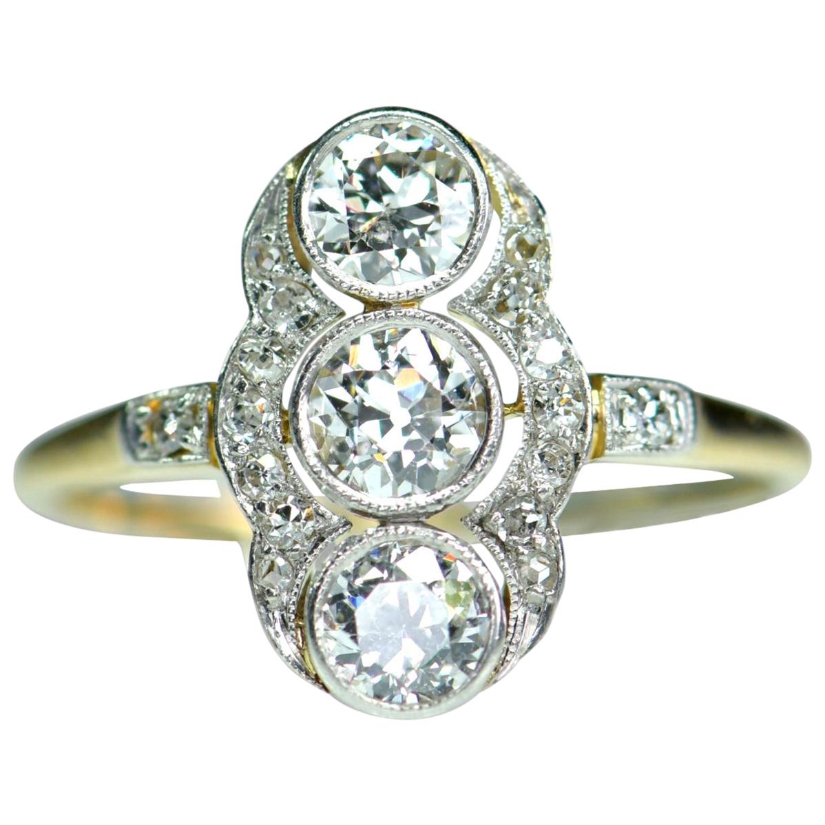 Art Deco Platin-Diamant-Dreistein-Diamantenring