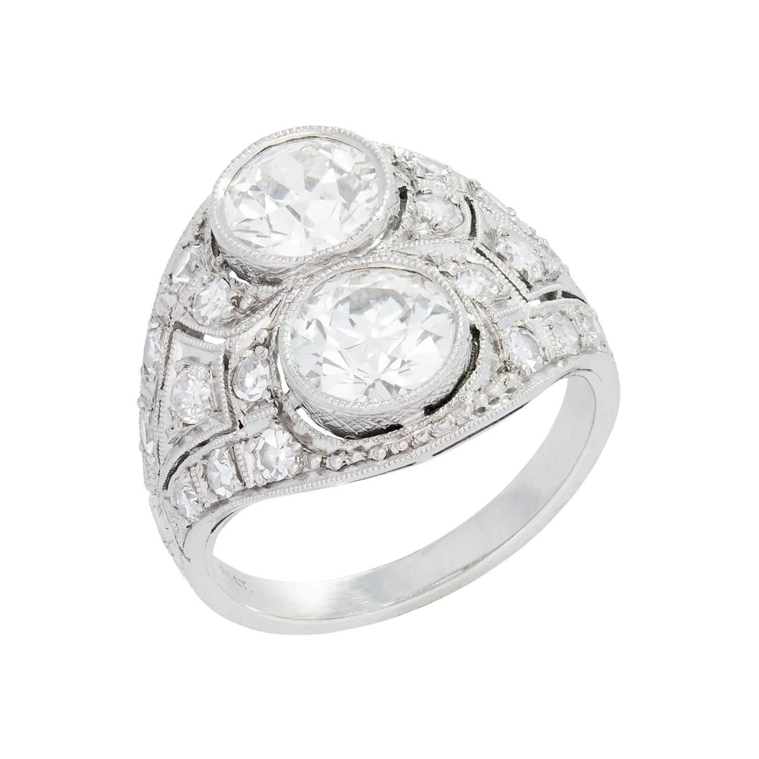 Anello di fidanzamento a due pietre con diamante in platino Art Déco