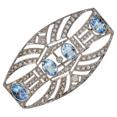 Spilla ART DECO in platino, diamanti e acquamarine del 1920 ca.