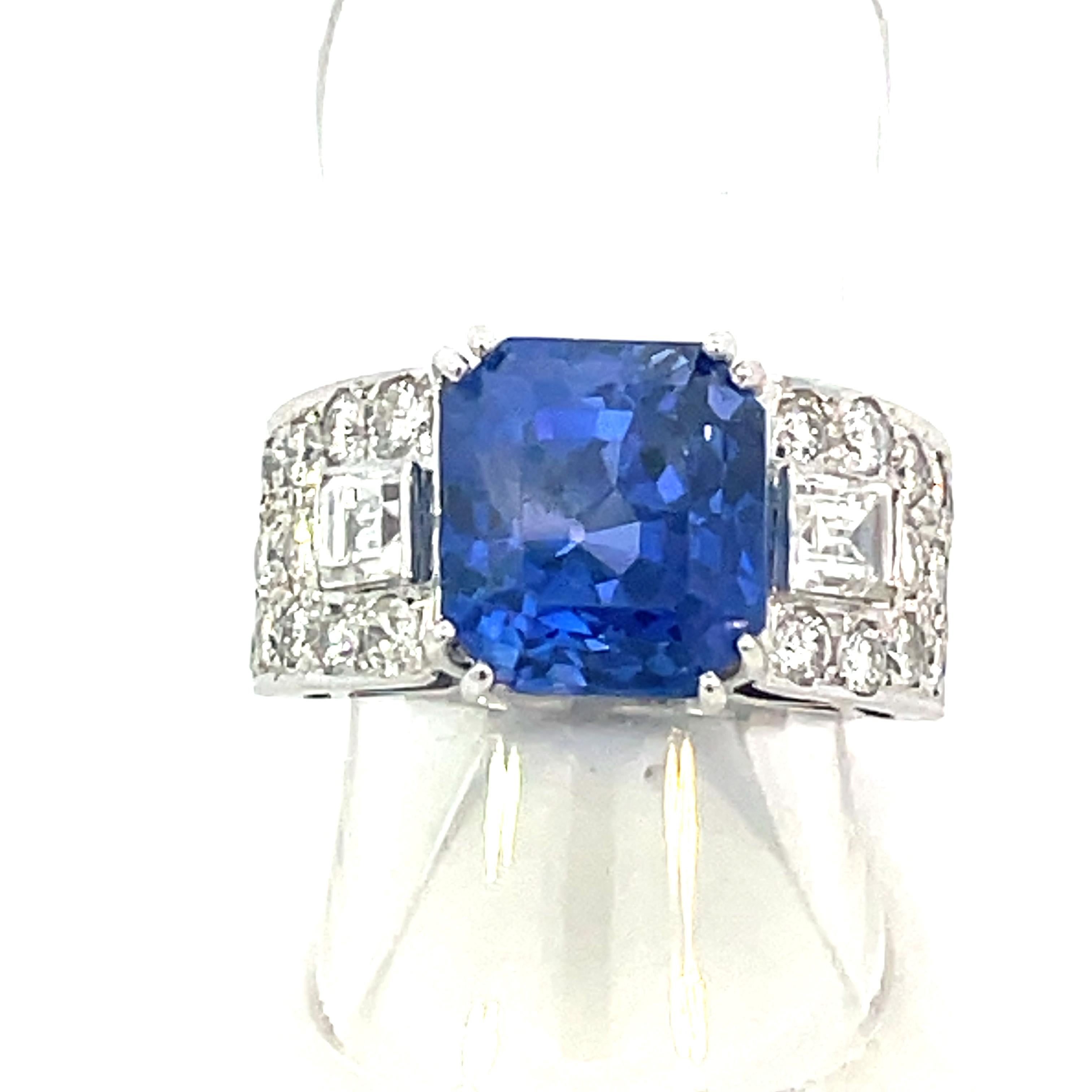 Women's or Men's Art Deco Platinum Diamonds Ceylon no heat Sapphire Ring 7.36cts  For Sale