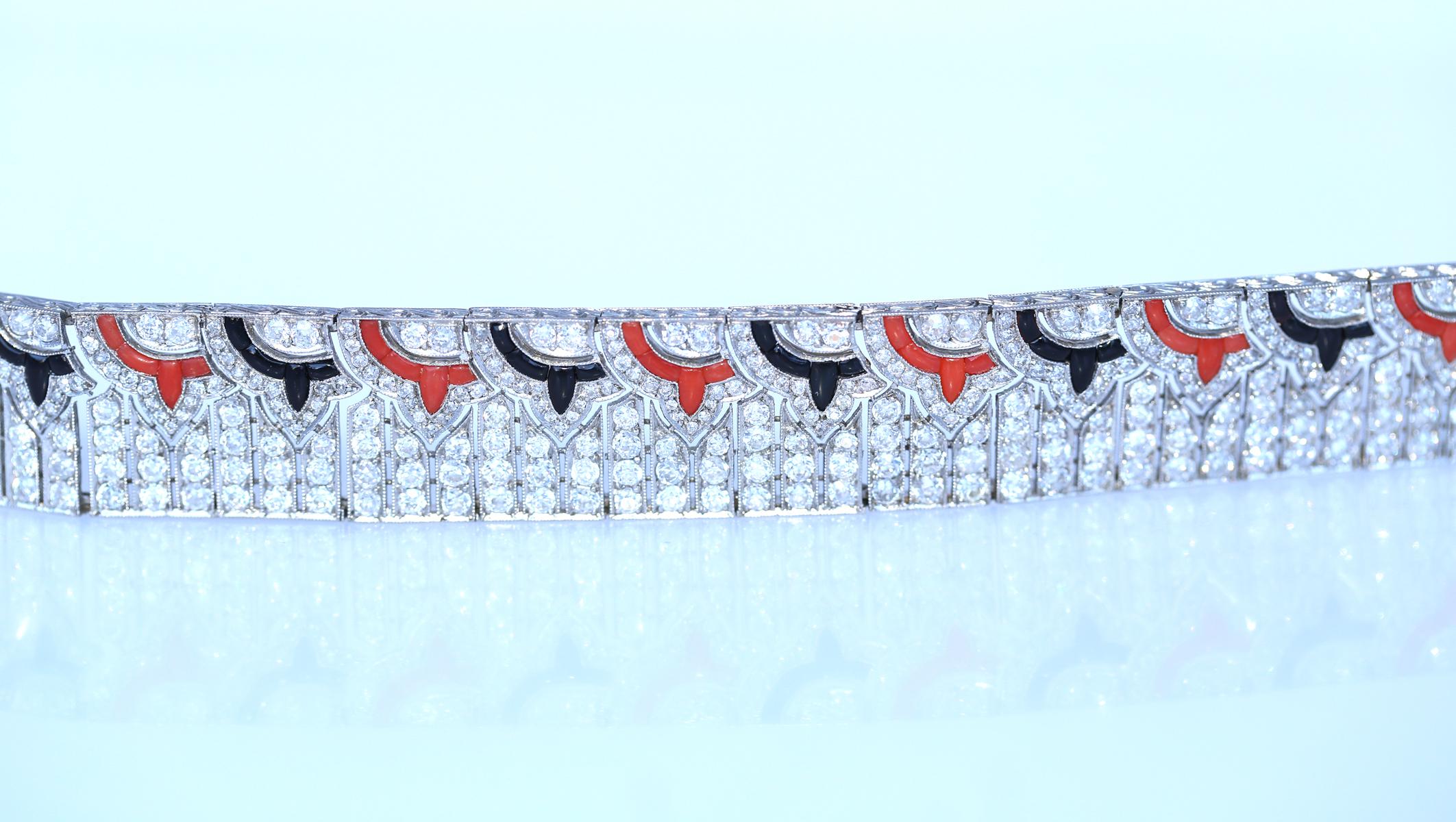 Bracelet à maillons Art déco en platine, diamants et onyx, 1925 en vente 1
