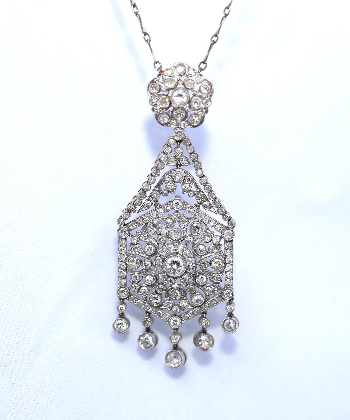 Art Deco Platinum Diamonds Pendant Chain, 1920 In Fair Condition In Herzelia, Tel Aviv