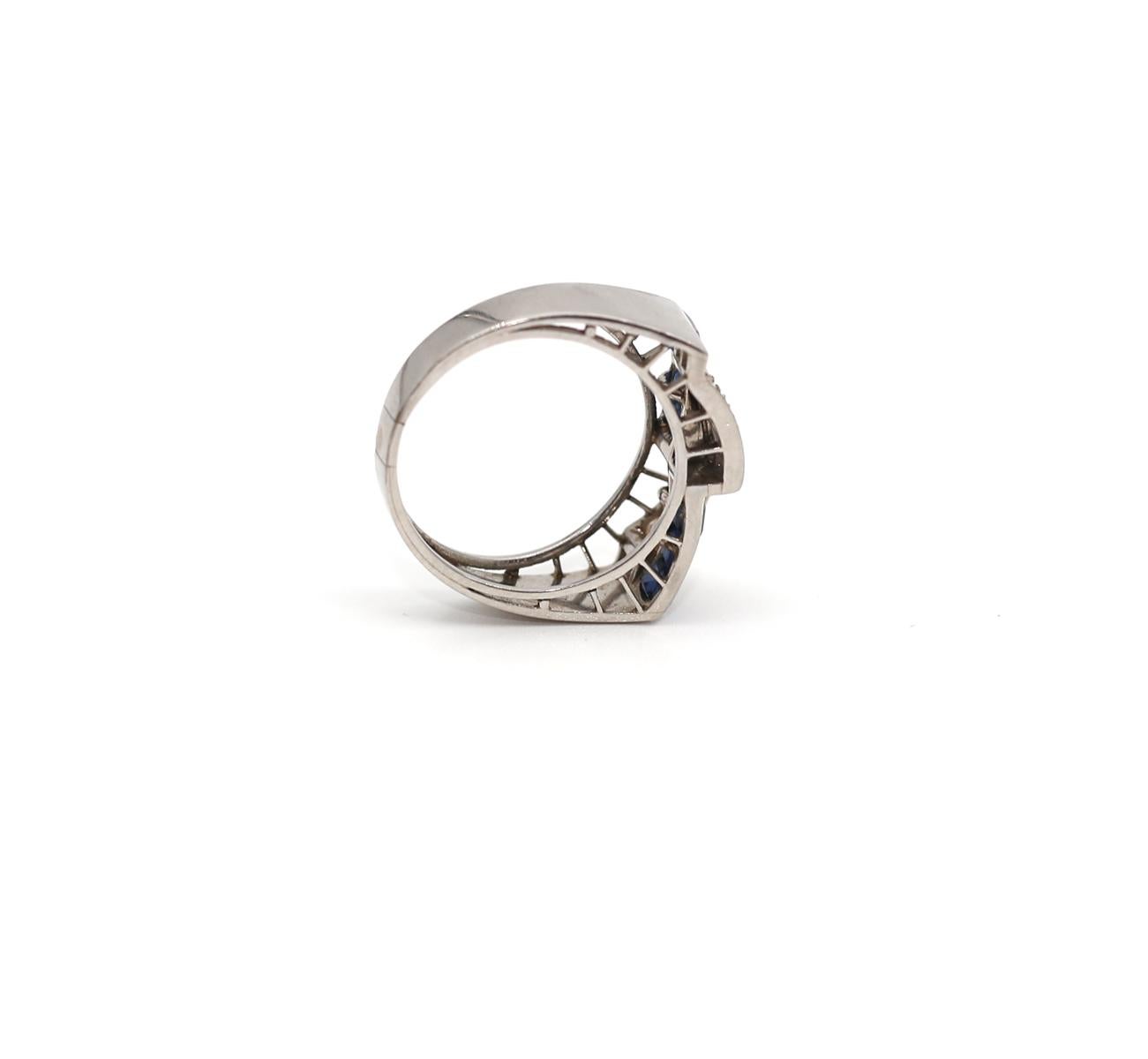 Art Deco Platinum Diamonds Sapphires Ring, 1920 1