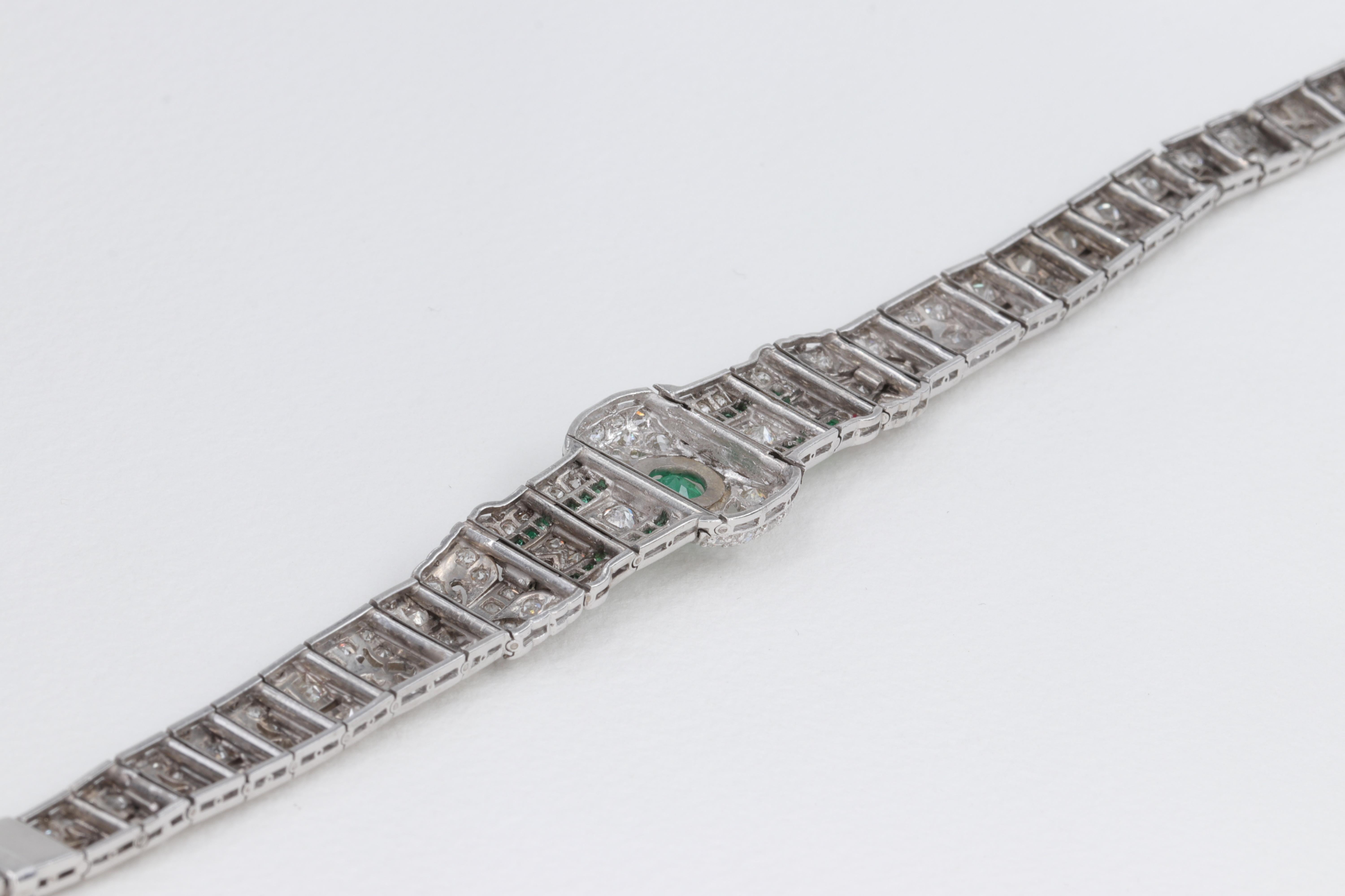 Antikes Art-Déco-Armband aus Platin, Smaragd und Diamant 5