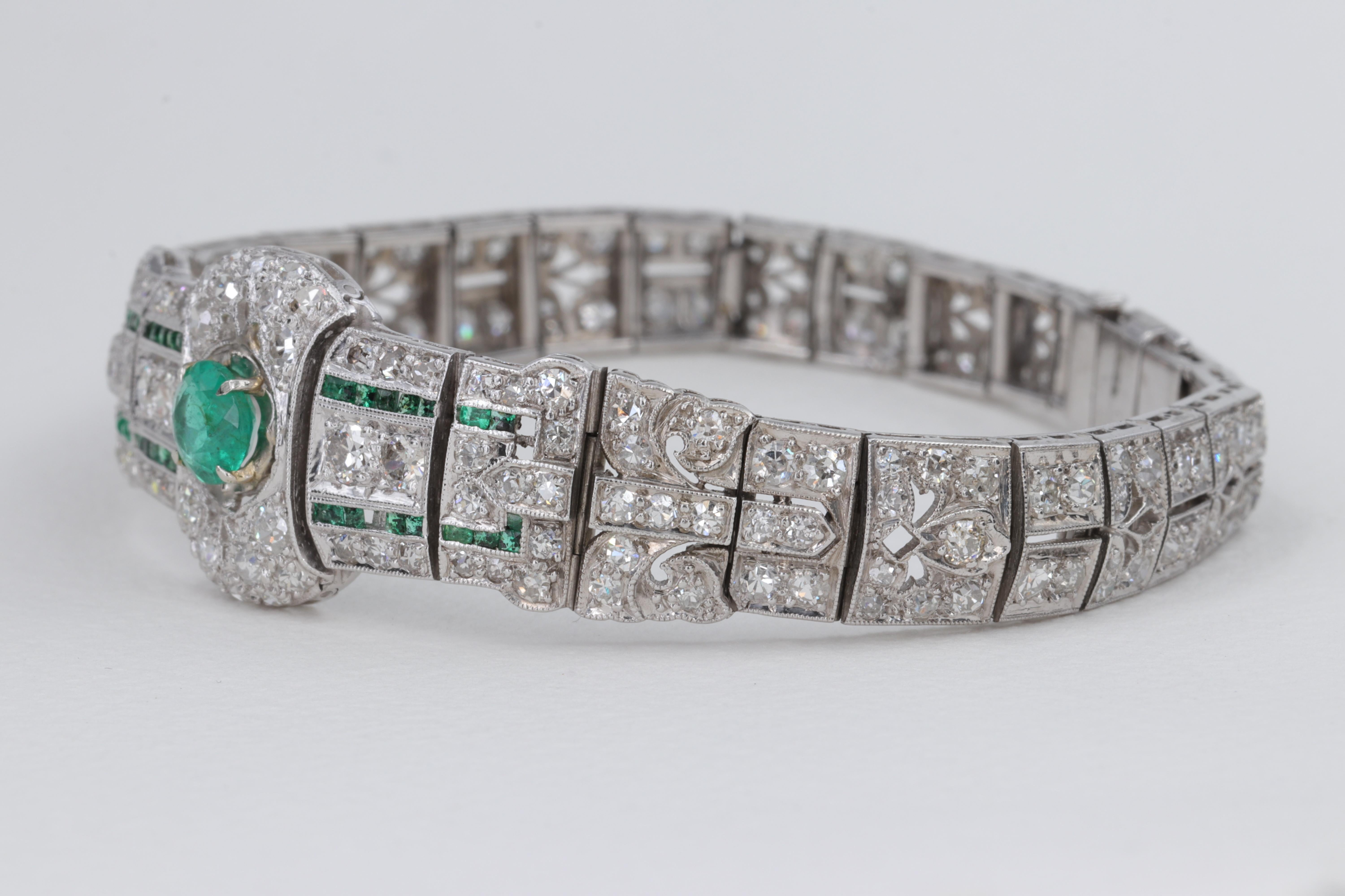 Antikes Art-Déco-Armband aus Platin, Smaragd und Diamant (Rundschliff)