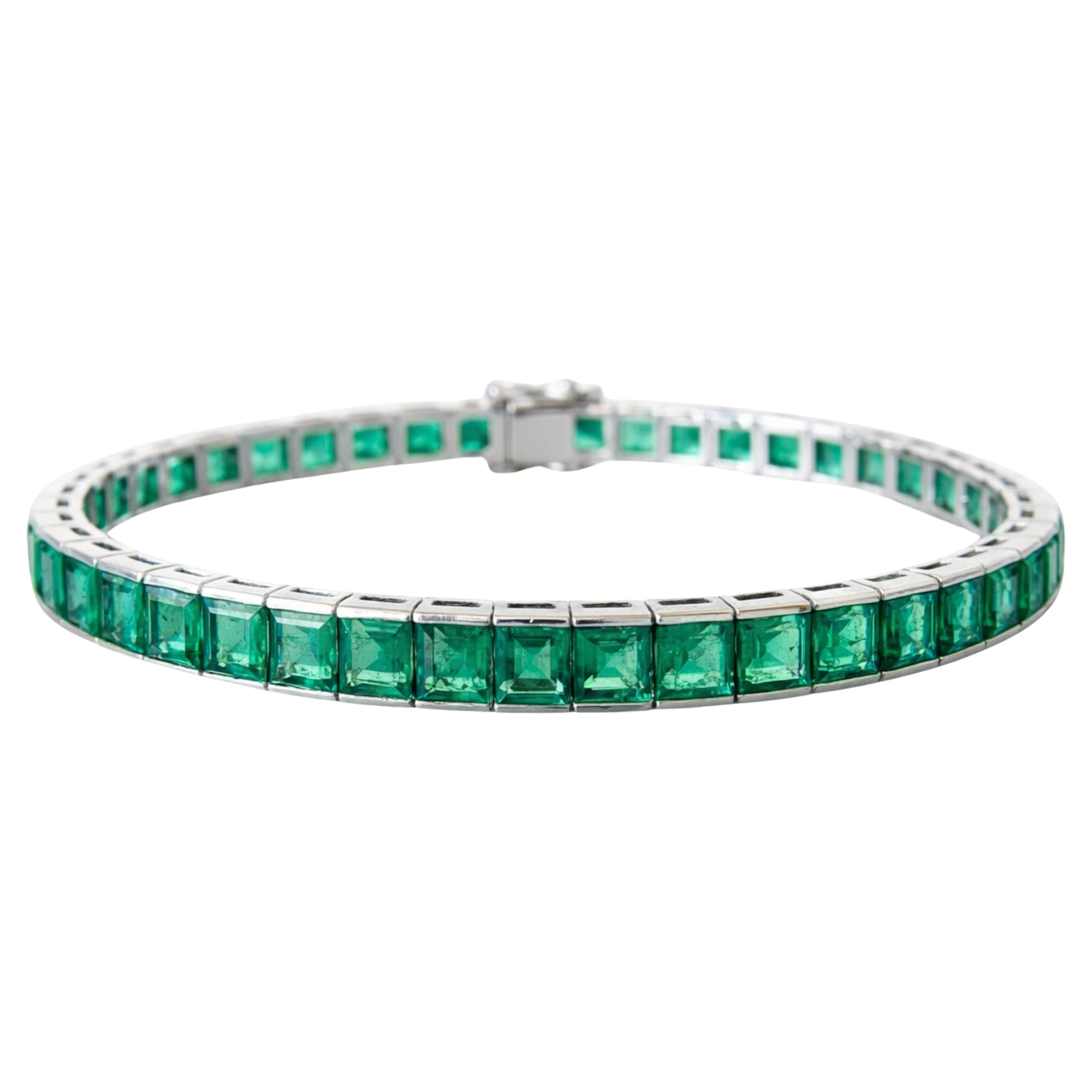 Art Deco Platinum Emerald Bracelet  circa 20.00 Carats Vintage 1920s